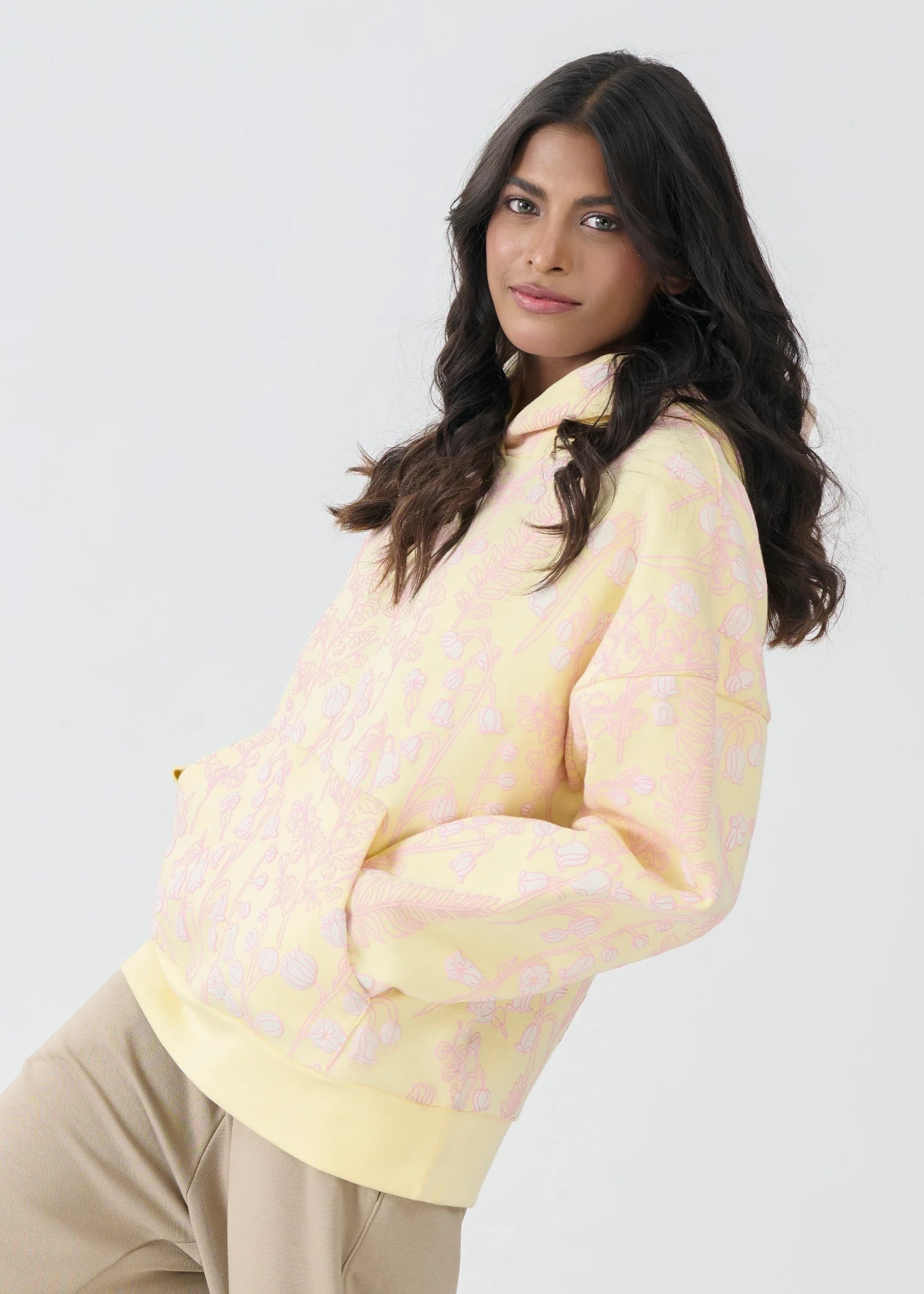 fleece Hoodie in Pink, light yellow