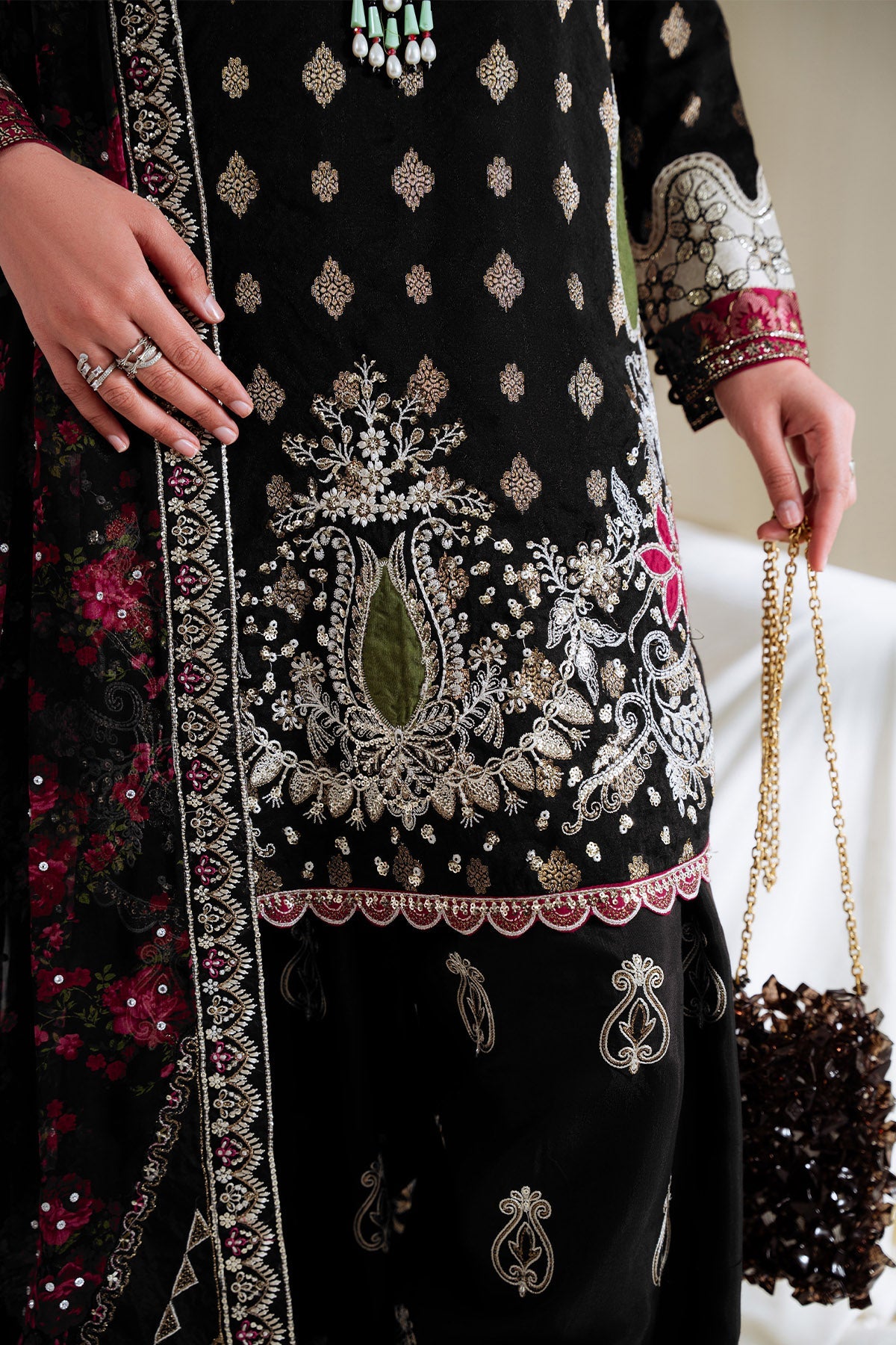 Omara Eid Formals – NEL-95