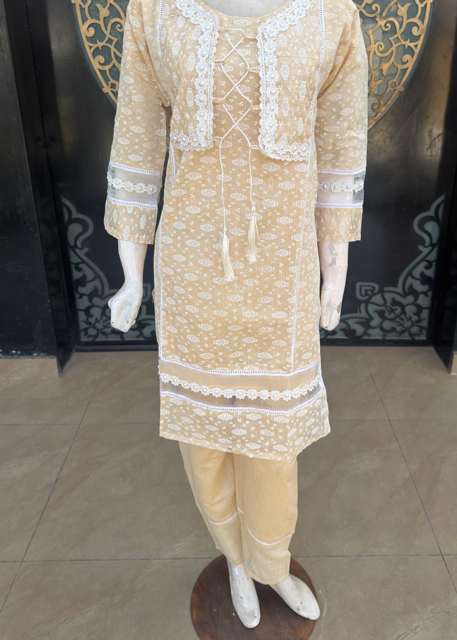 paper lawn Kurta Set in Cream