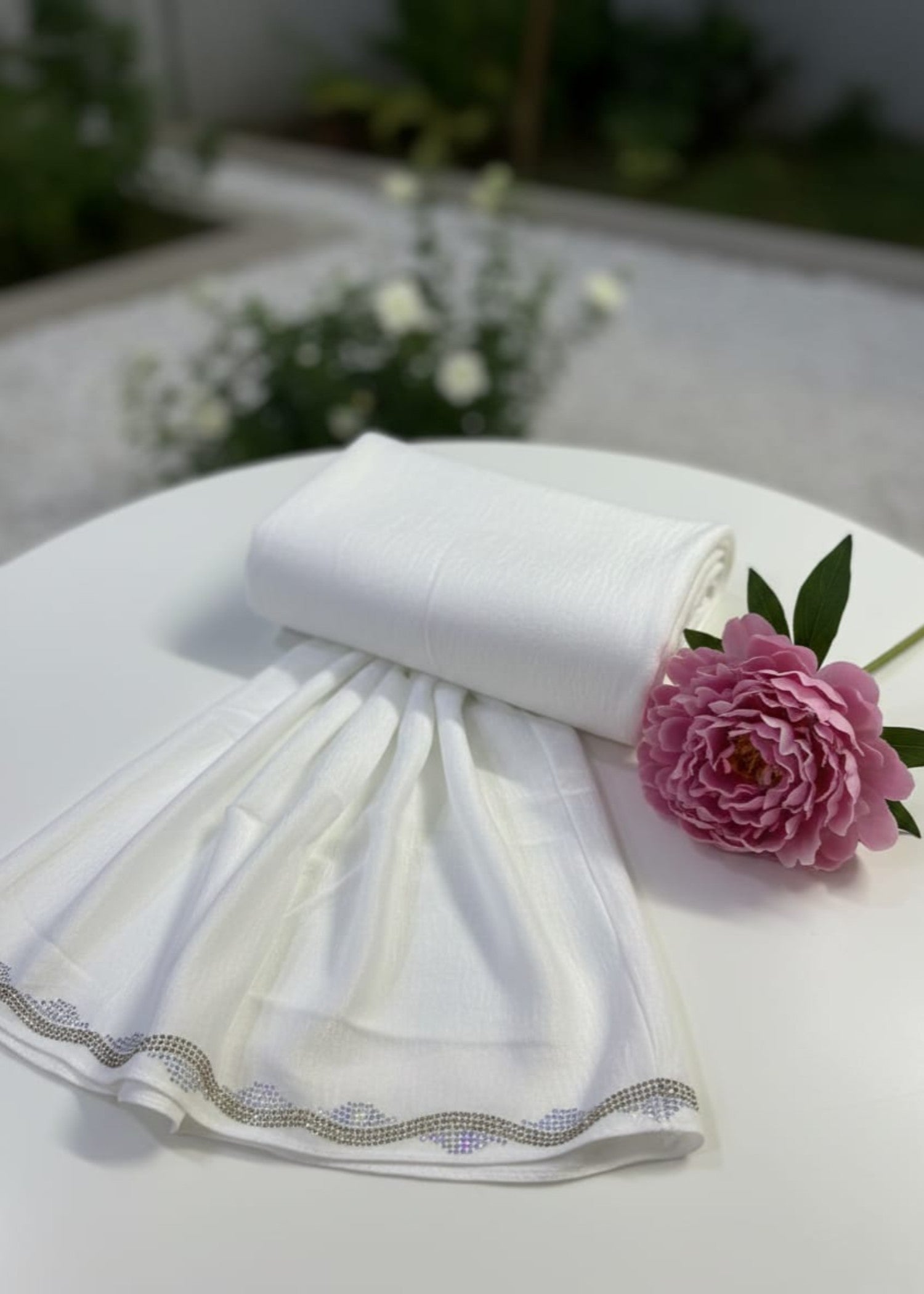 crushed velvet Hijab in White