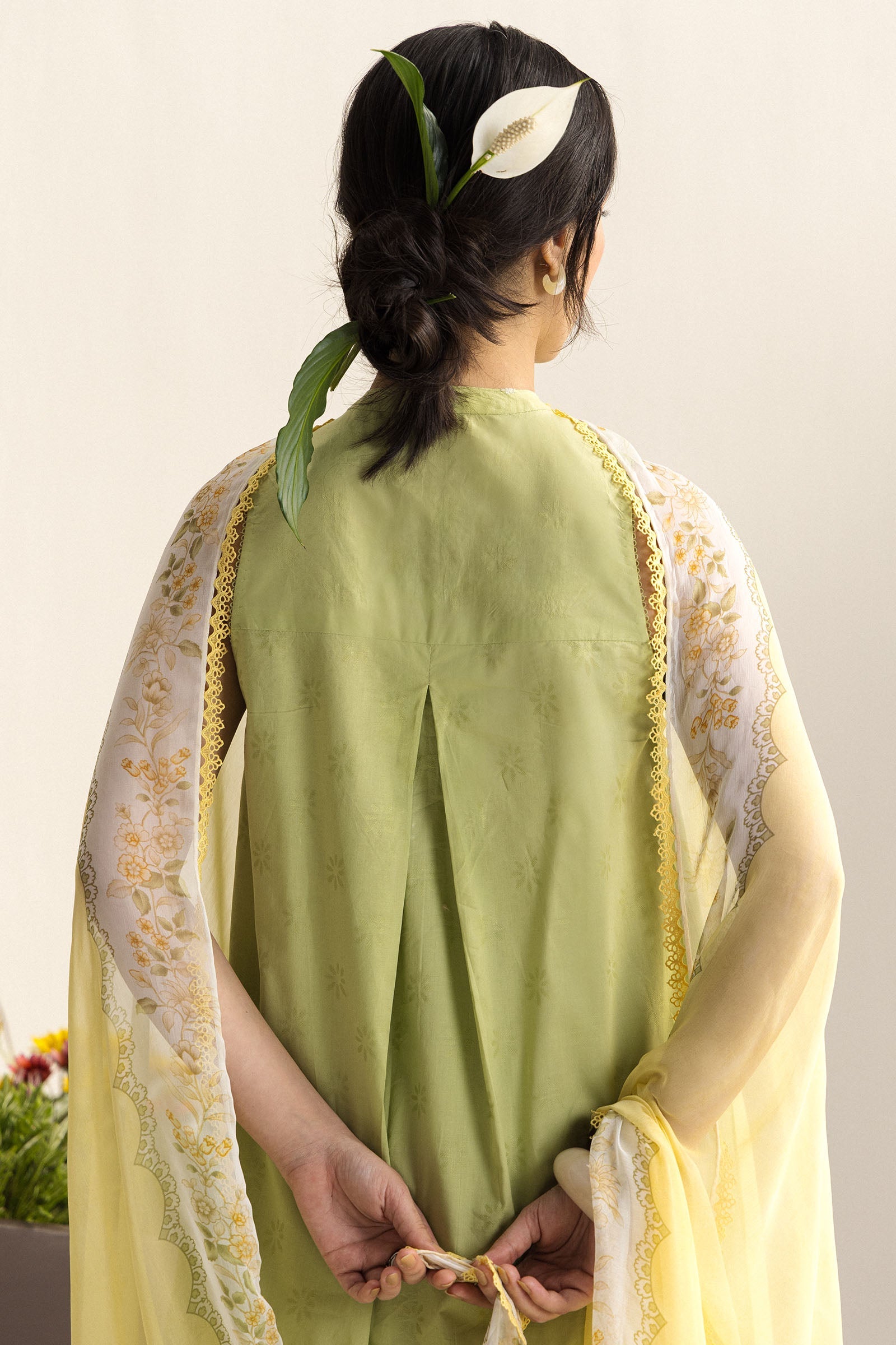 Coco Lawn Edit II – Ines-6B