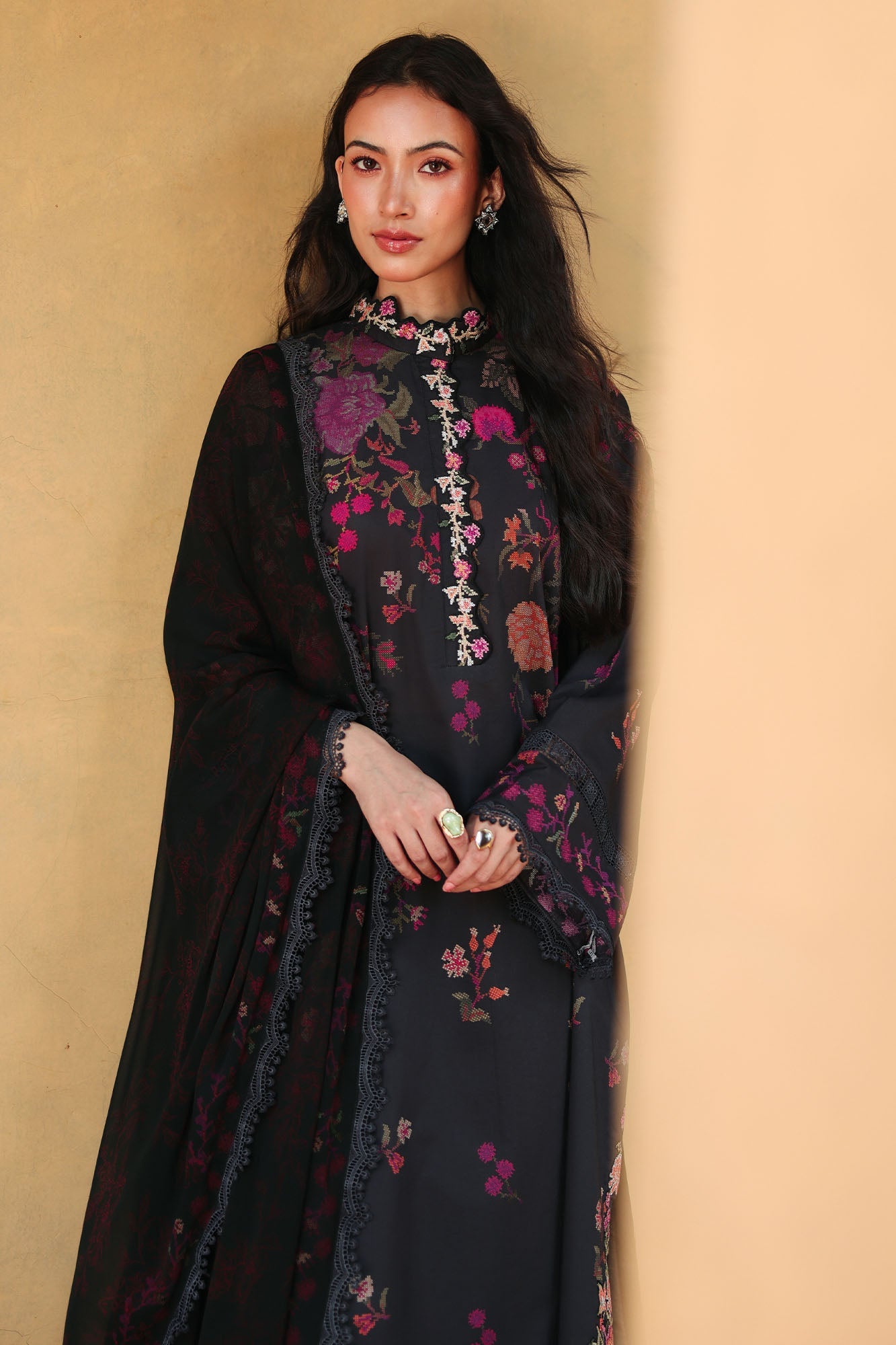 Eid Lawn Edit – Shadow Grace