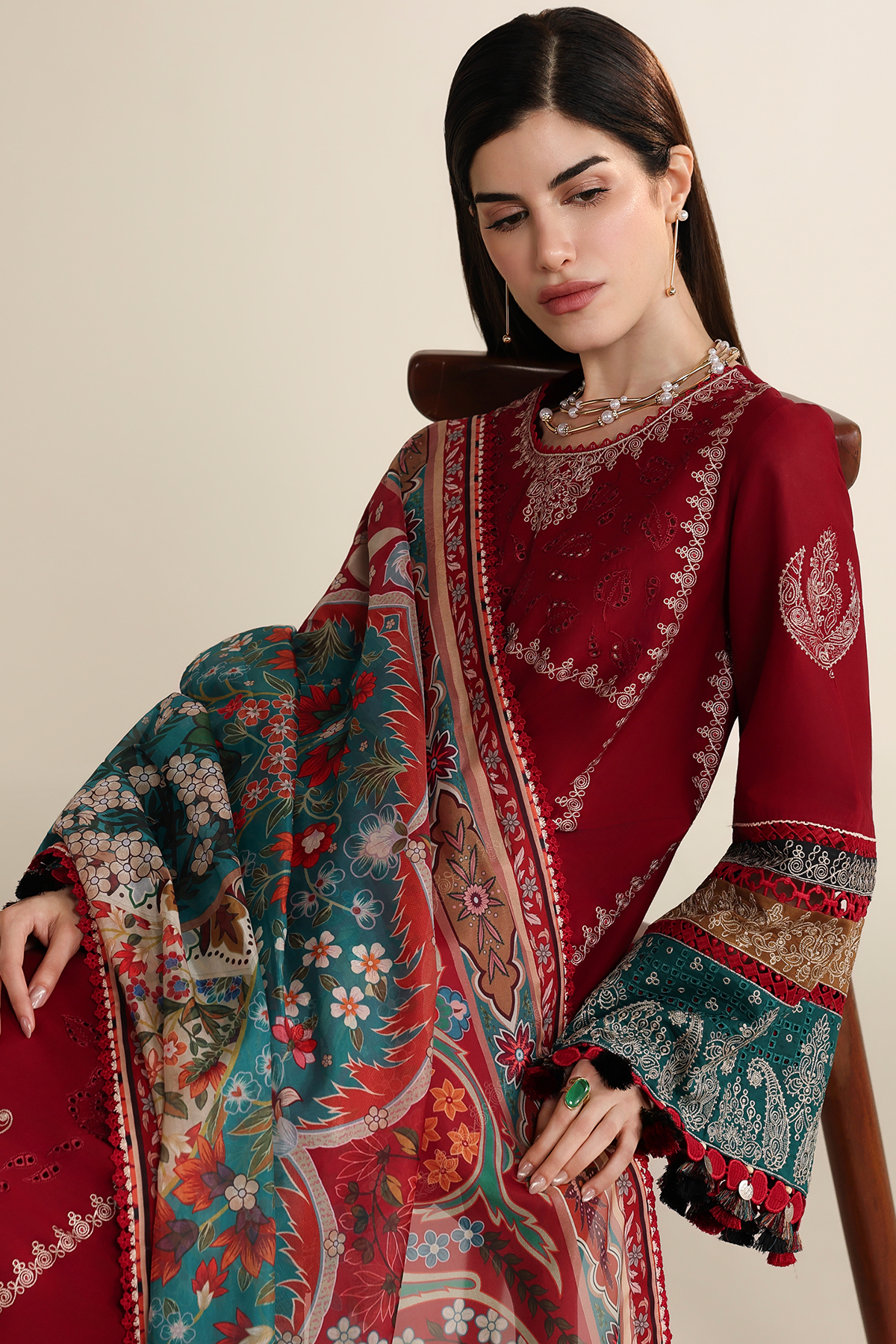 Iris Luxury Festive Lawn – IL26-D08