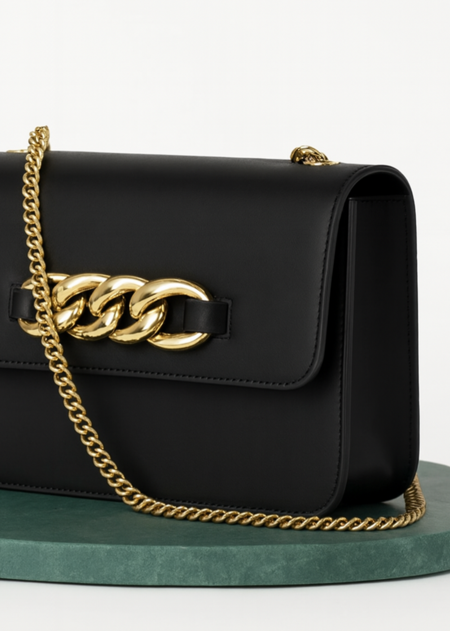 Crossbody in Black Color by - Trendy Women Crossbody OMZ8225