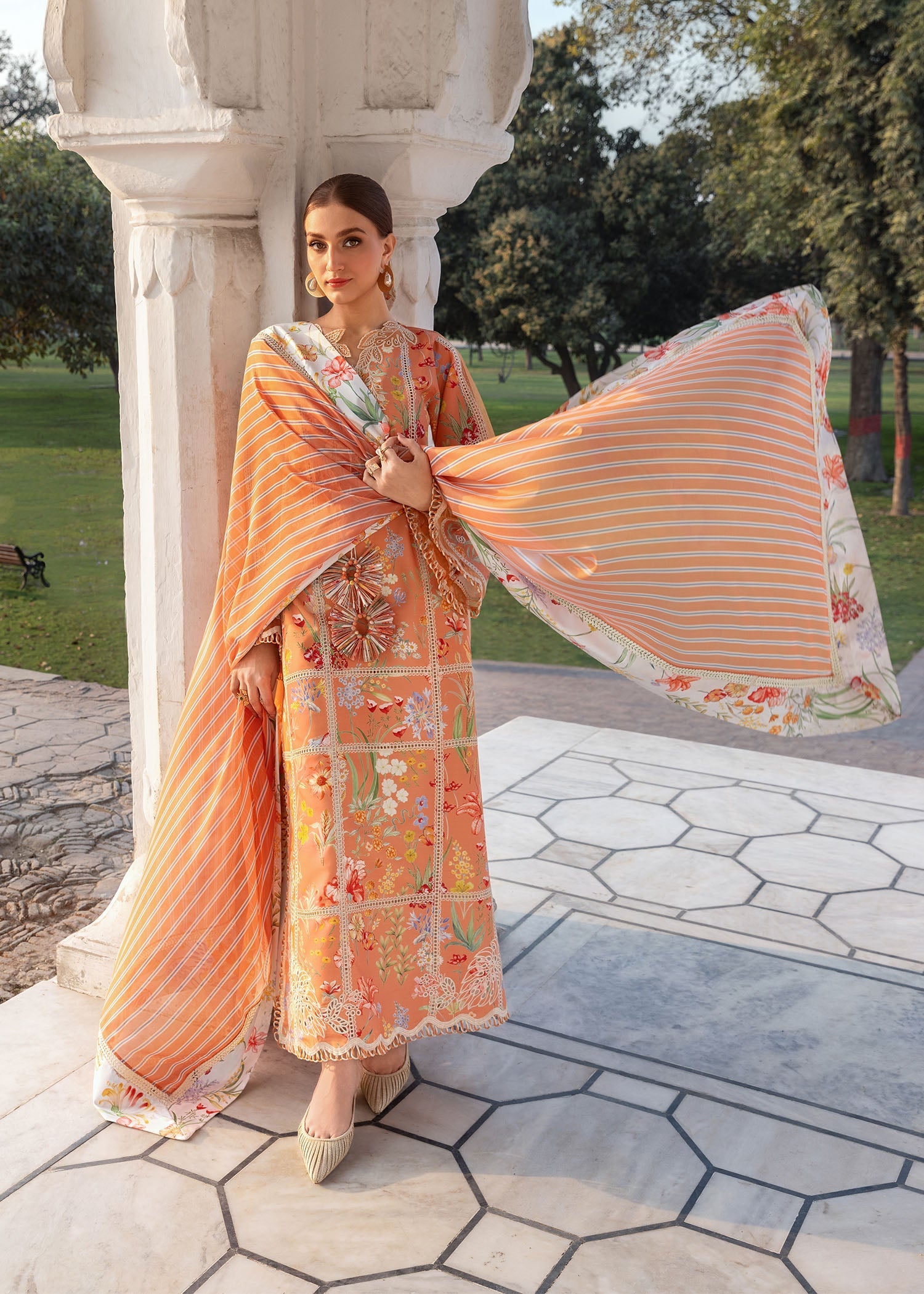Flow Luxury Lawn – A SUMMER DANCE - D2A