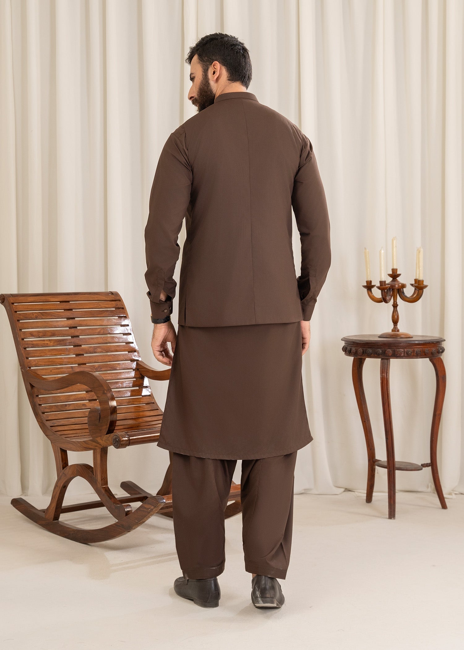 wash & wear Waistcoat in Chocolate brown