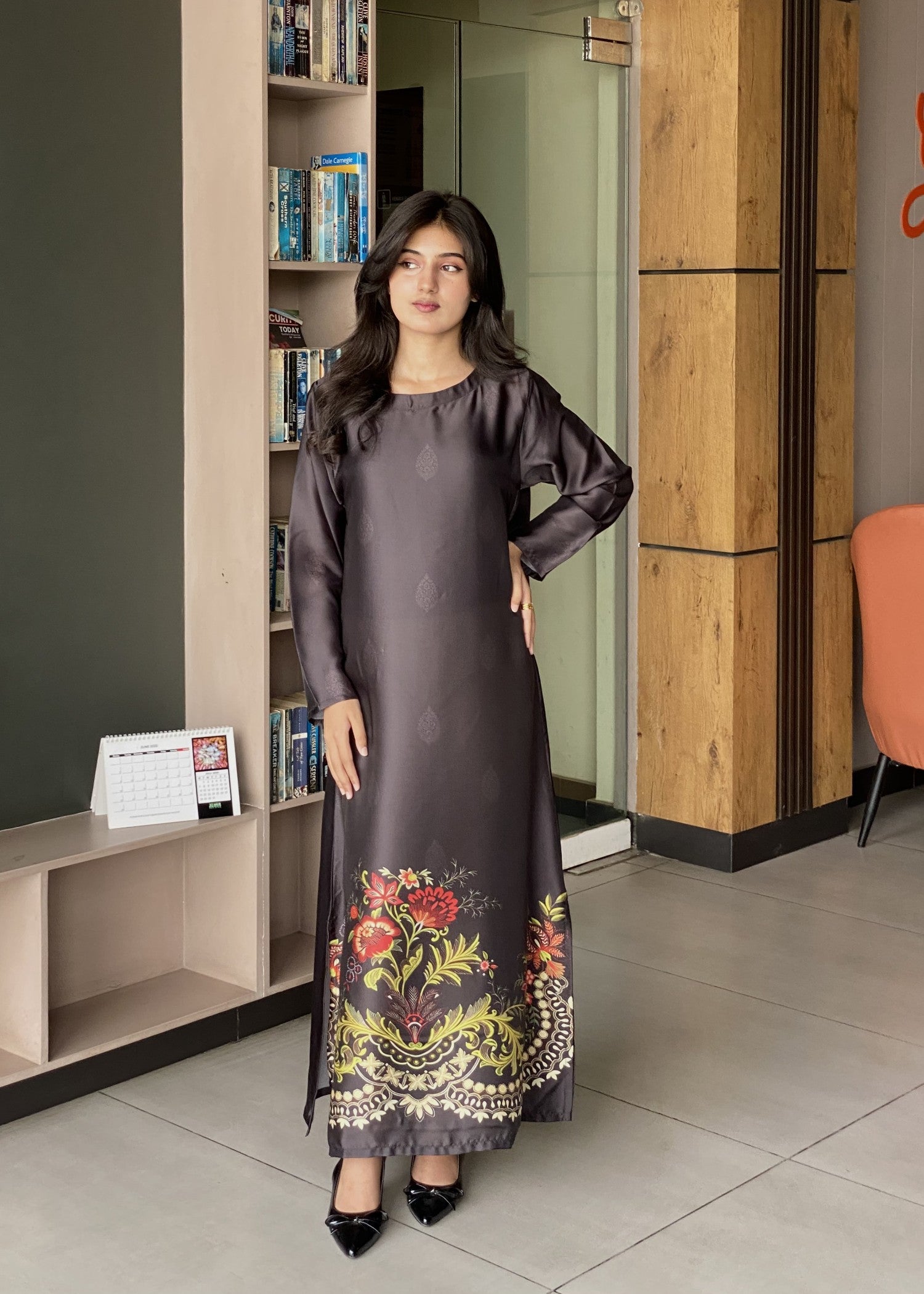 silk Kaftan in Black