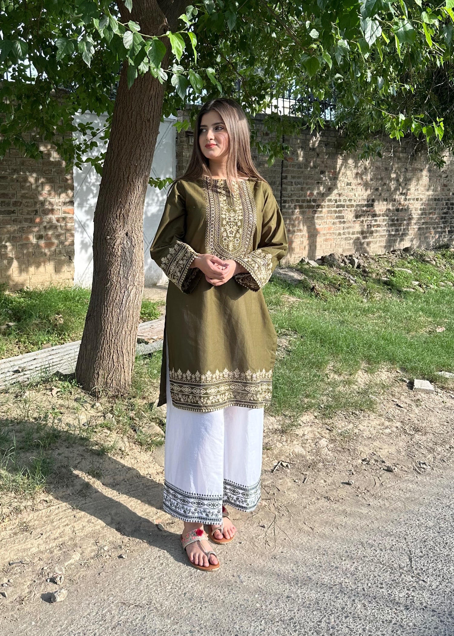 lawn Kurta Set in White, olive green