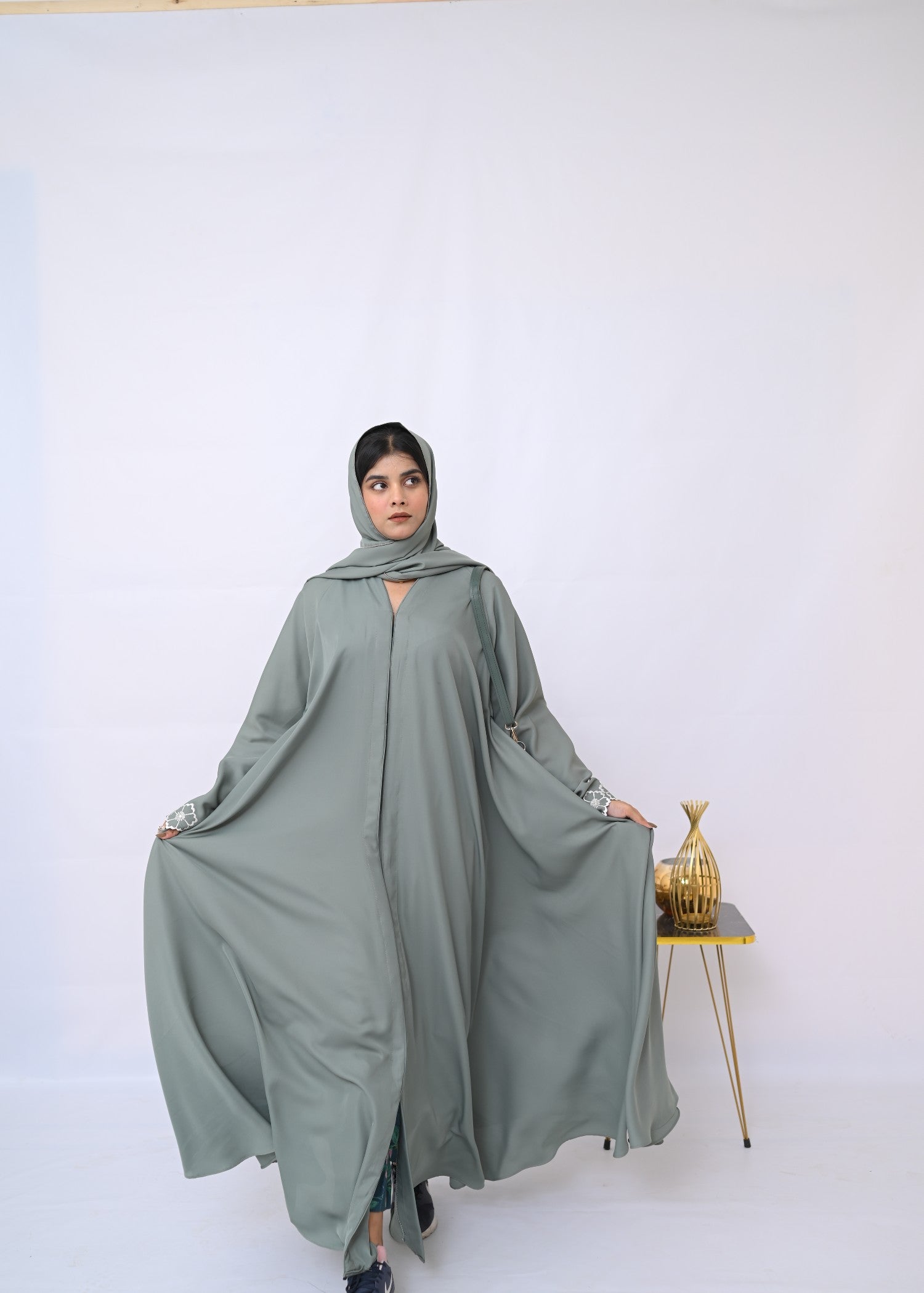 nidha Abaya in Fern green