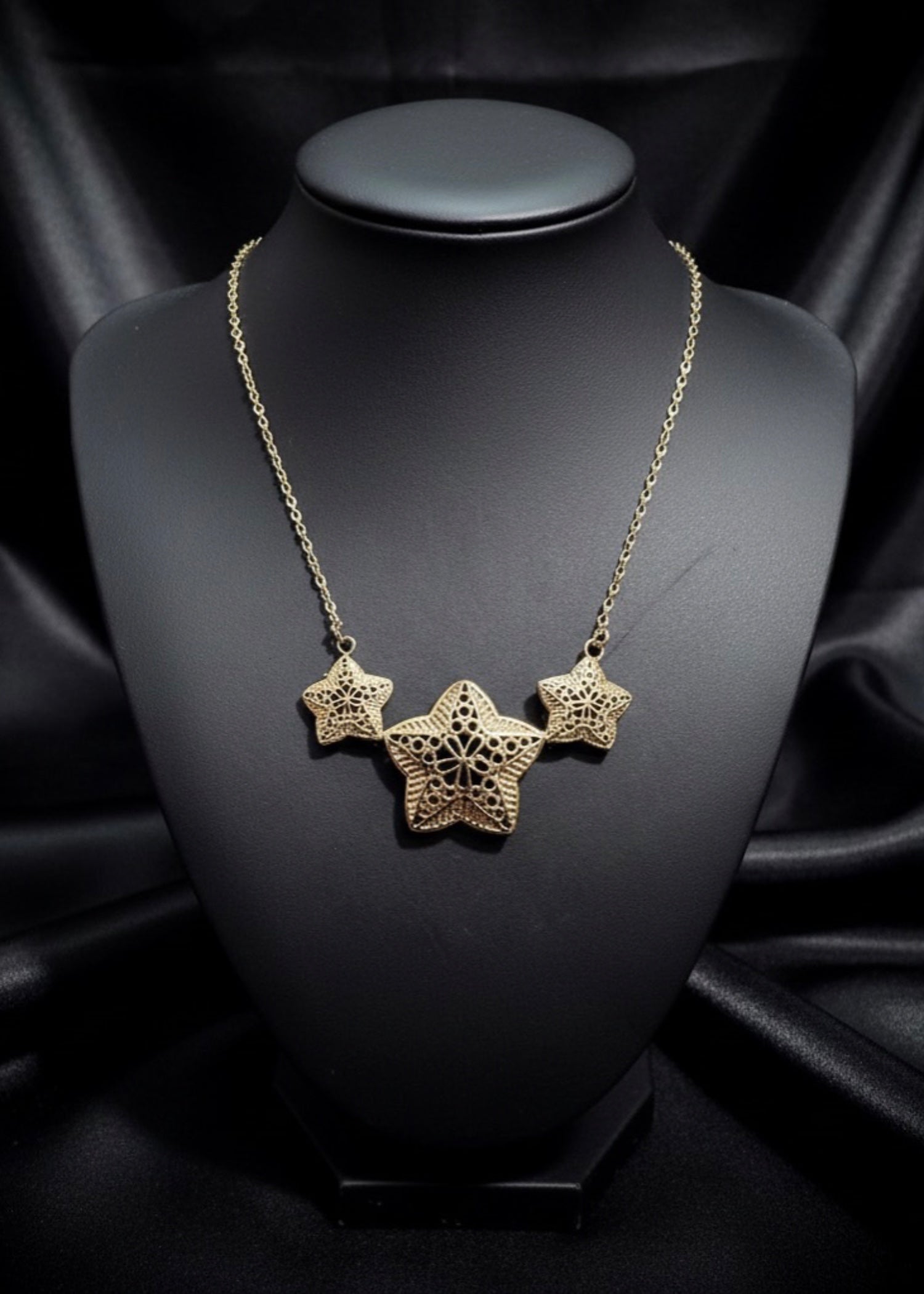 Necklace in Gold Color by - Trendy Women Necklace DVF6891