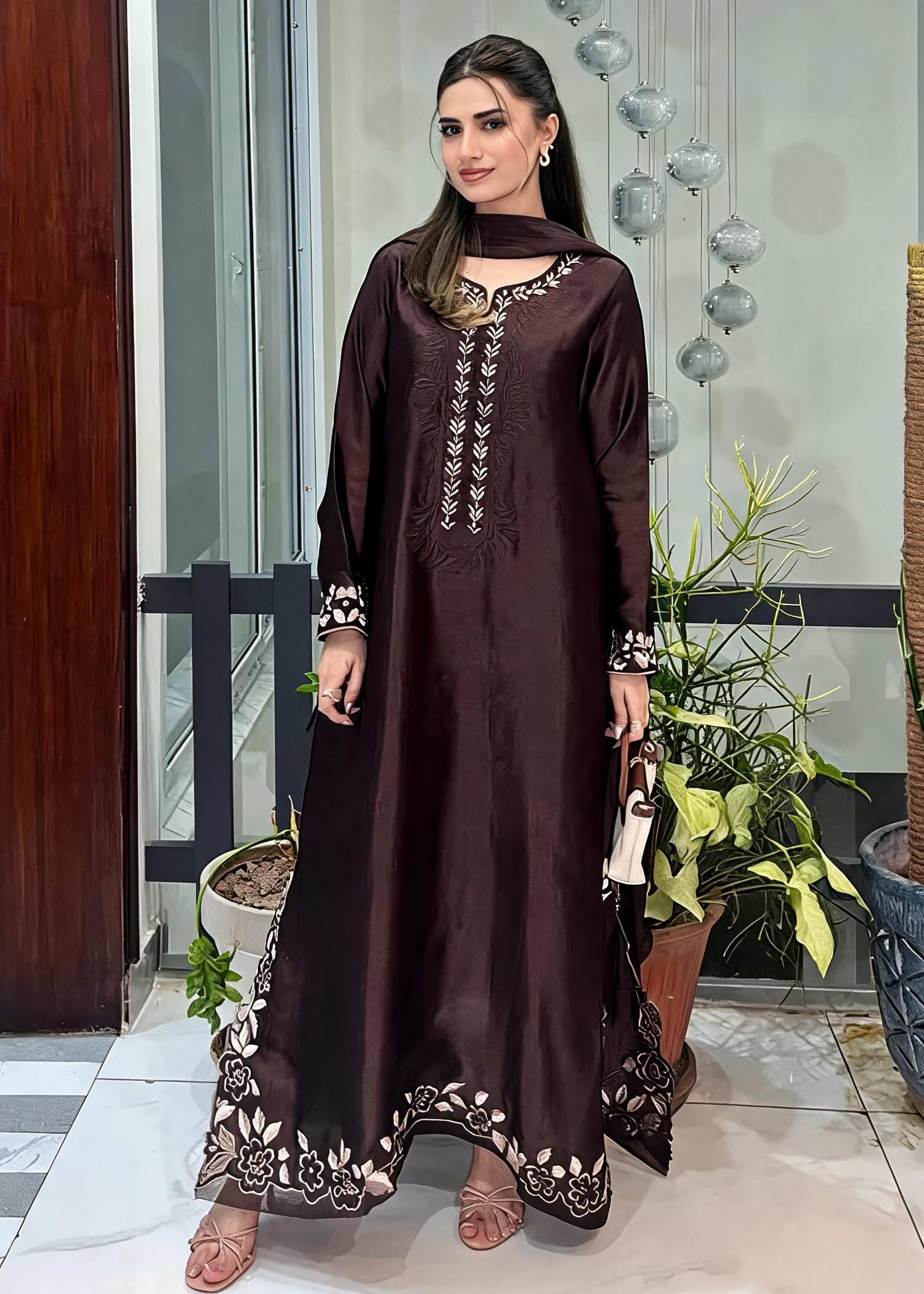 charmuse/shamooz Kaftan in Walnut brown