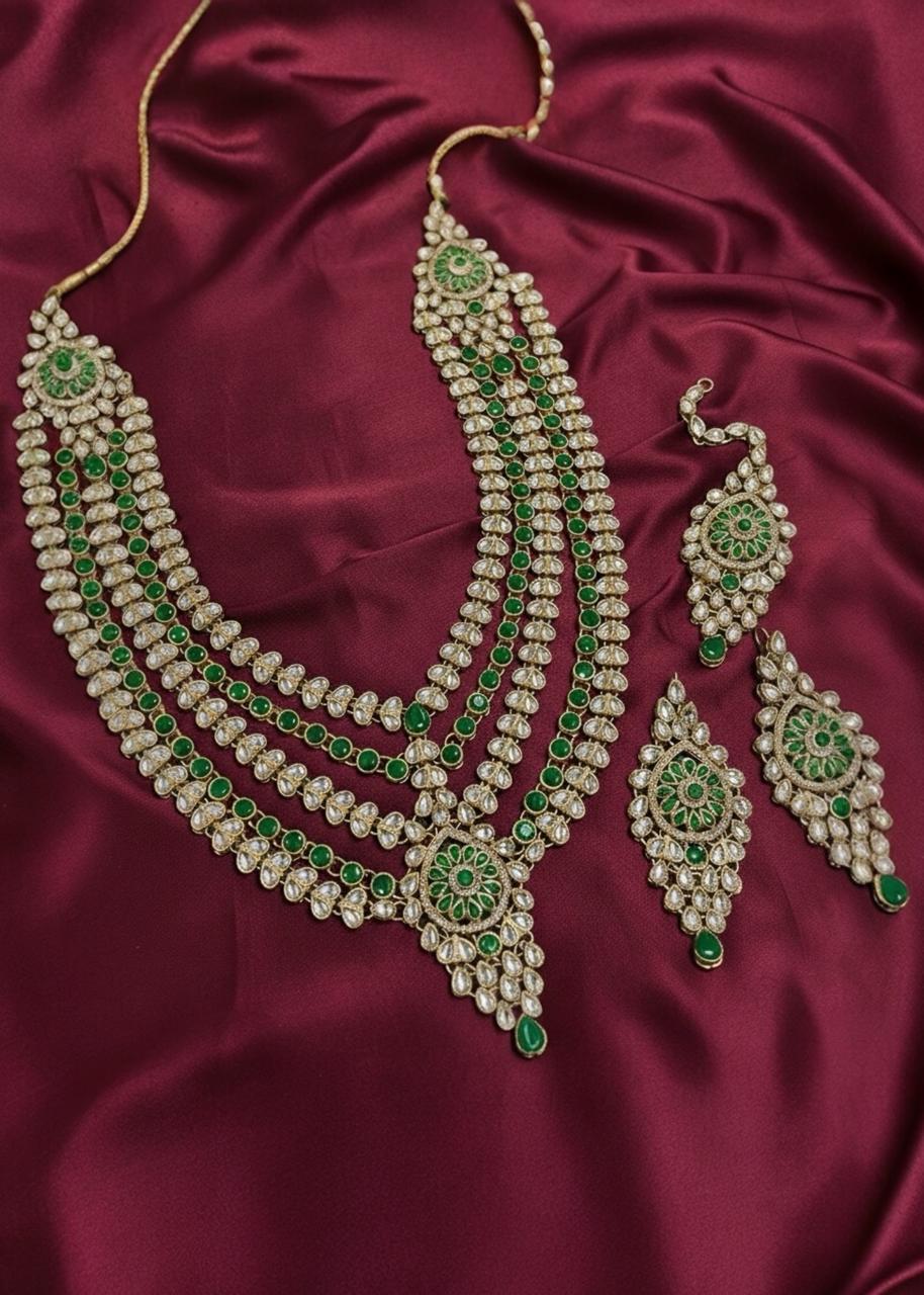 Jewelry Set in Emerald green Color by - Trendy Women Jewelry Set WXL5837