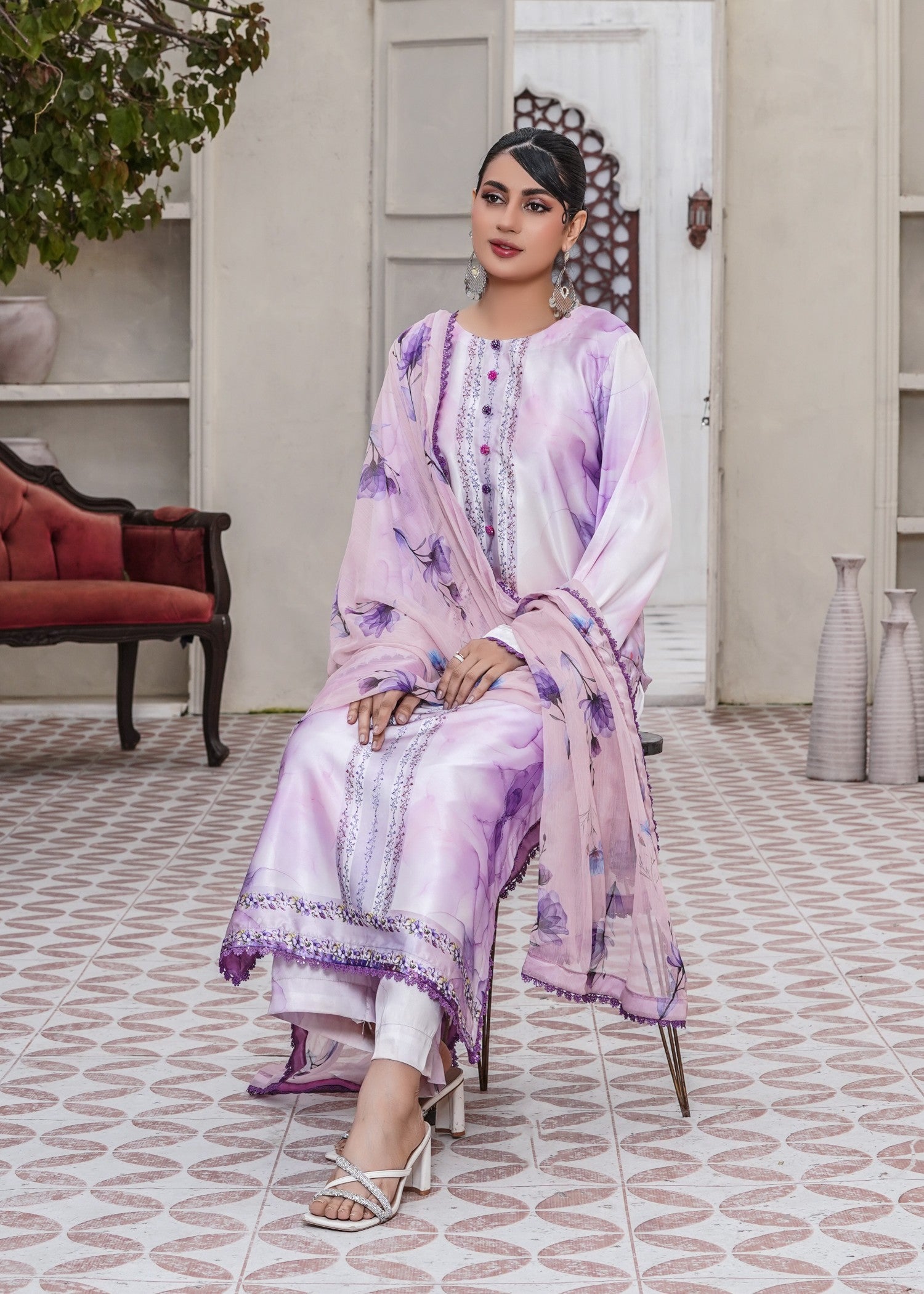 charmuse/shamooz Kurta Set in White, dark orchid, lavender mist
