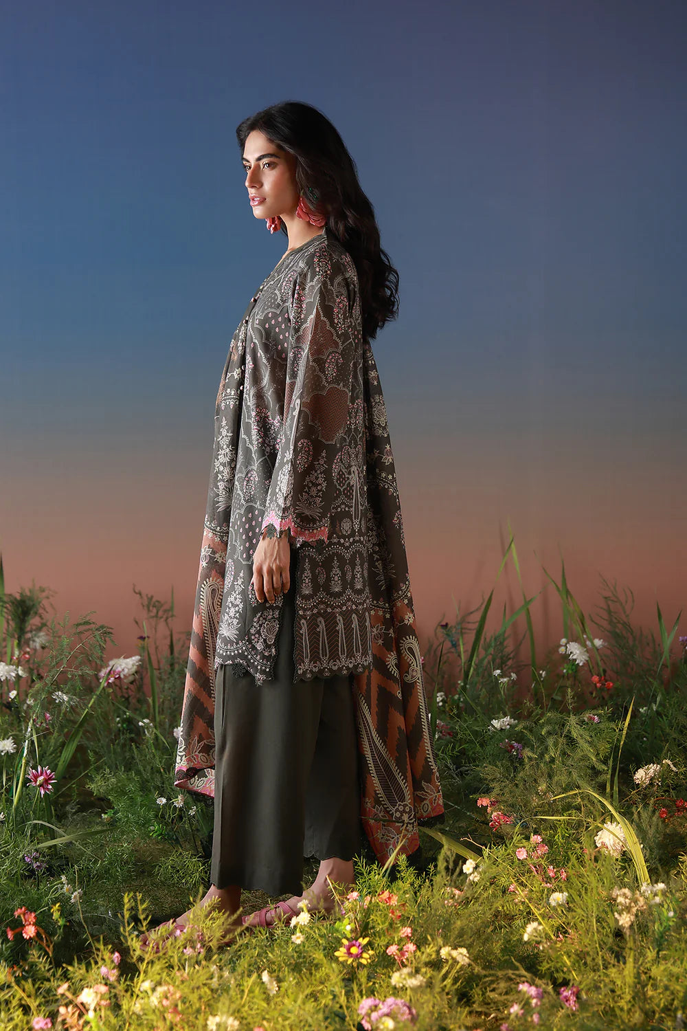 Mirha Lawn – Shadow Lace