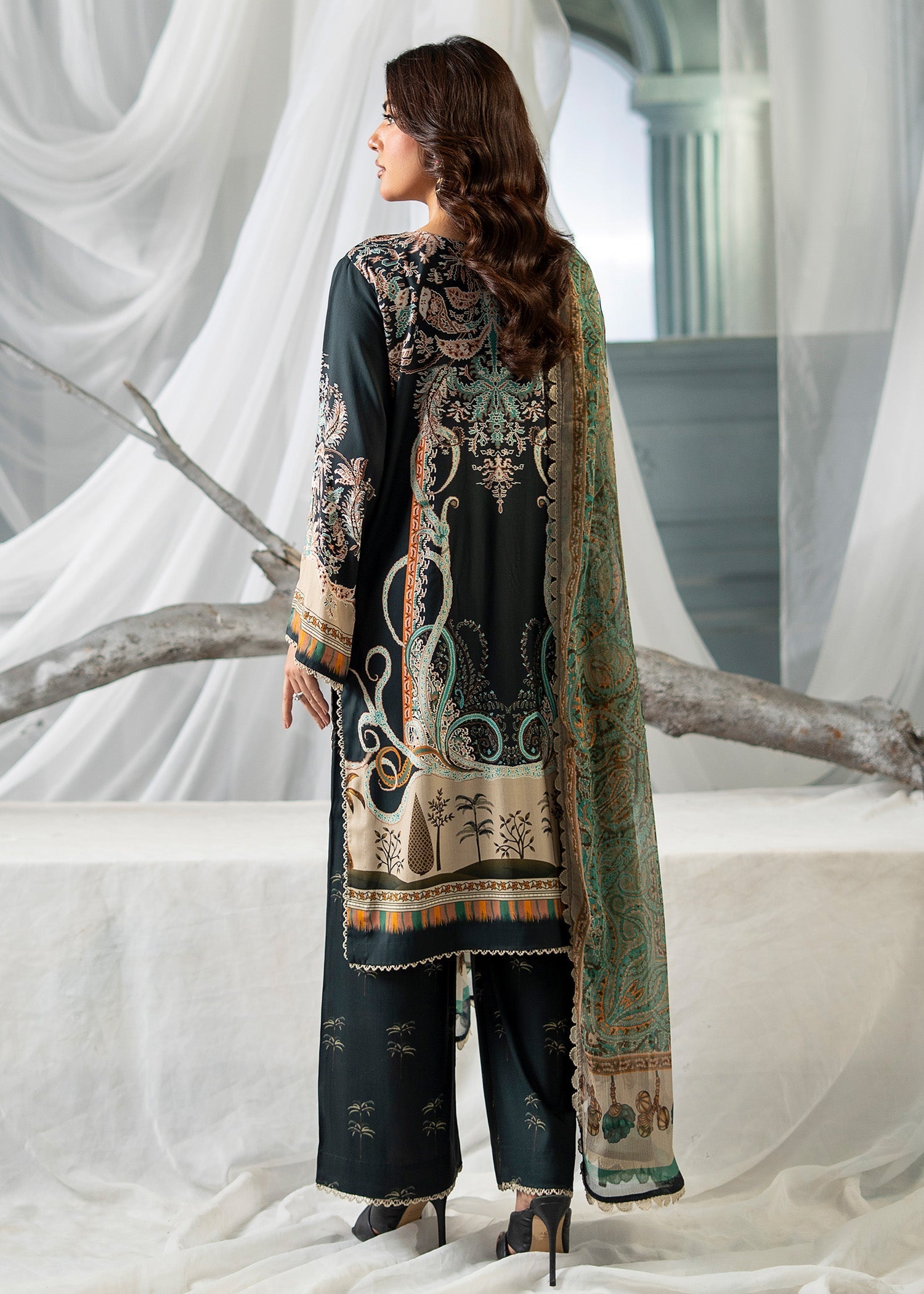 linen Kurta Set in Charcoal black