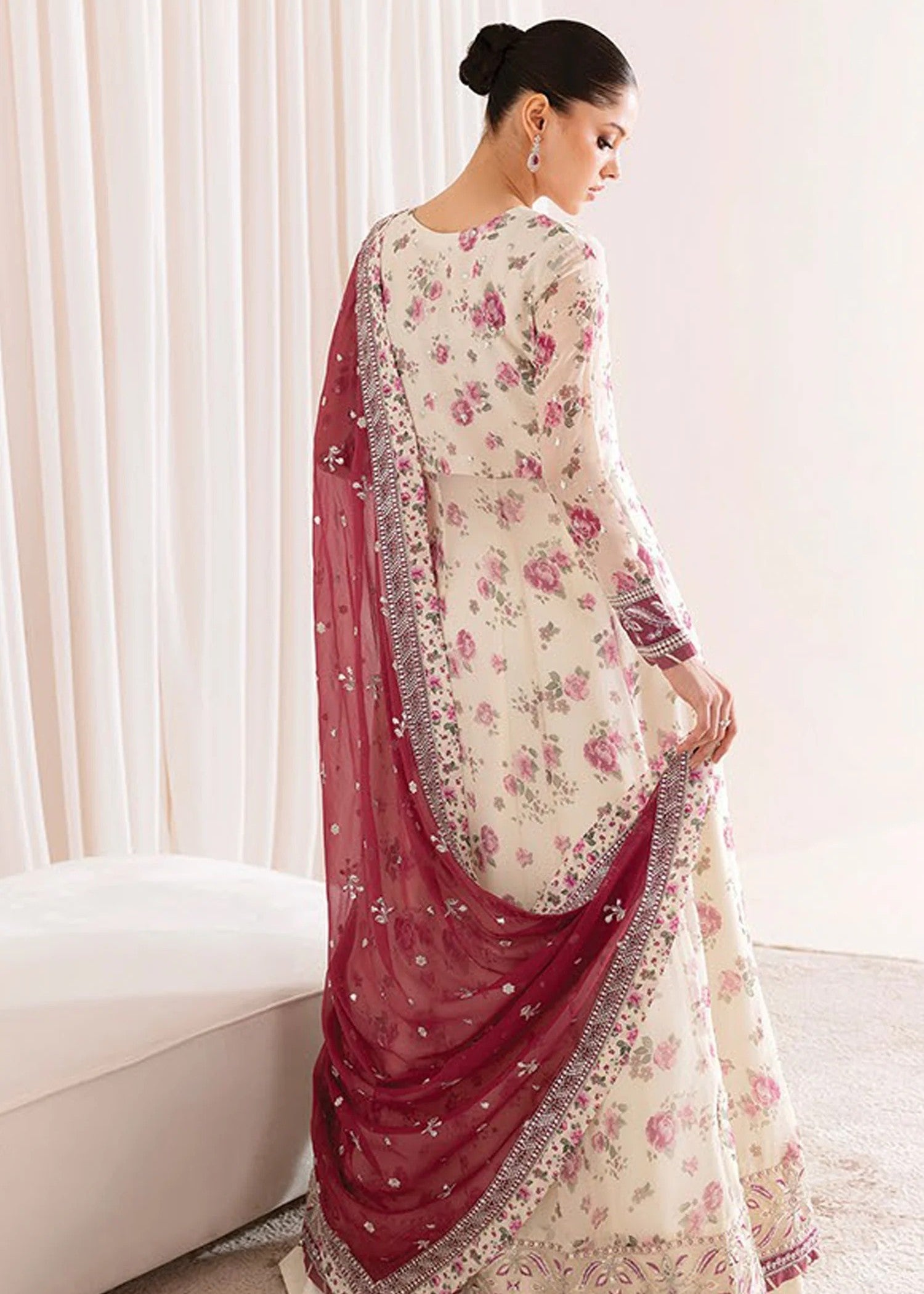 chiffon Maxi in Blush pink, white