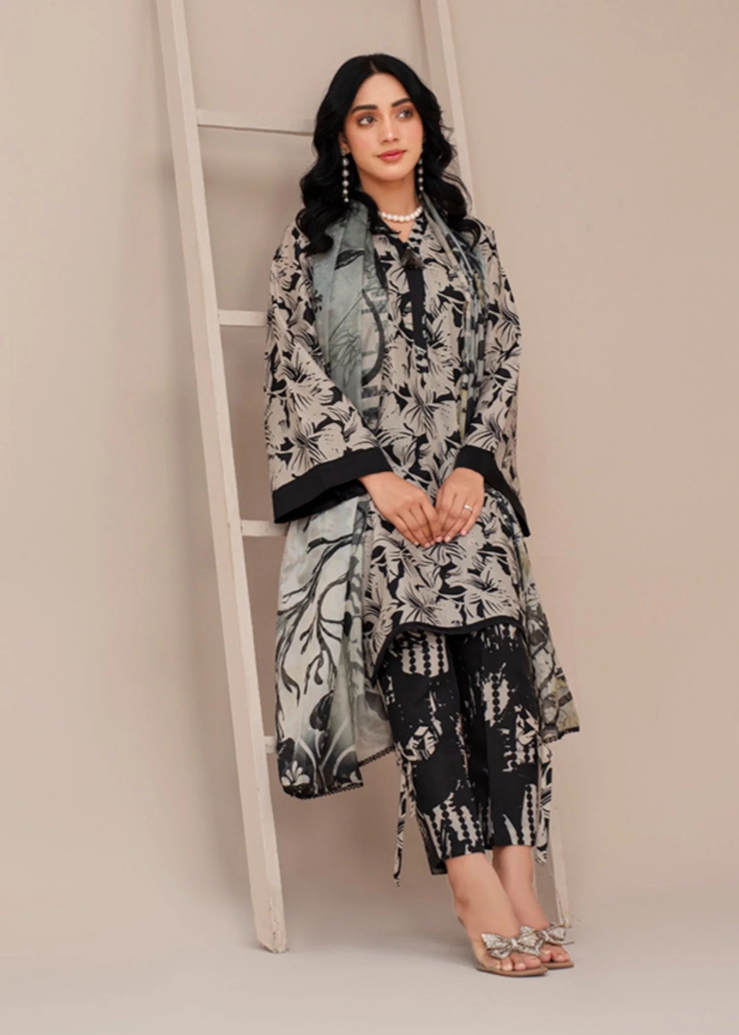 poly lawn Kurta Set in Off-white, black