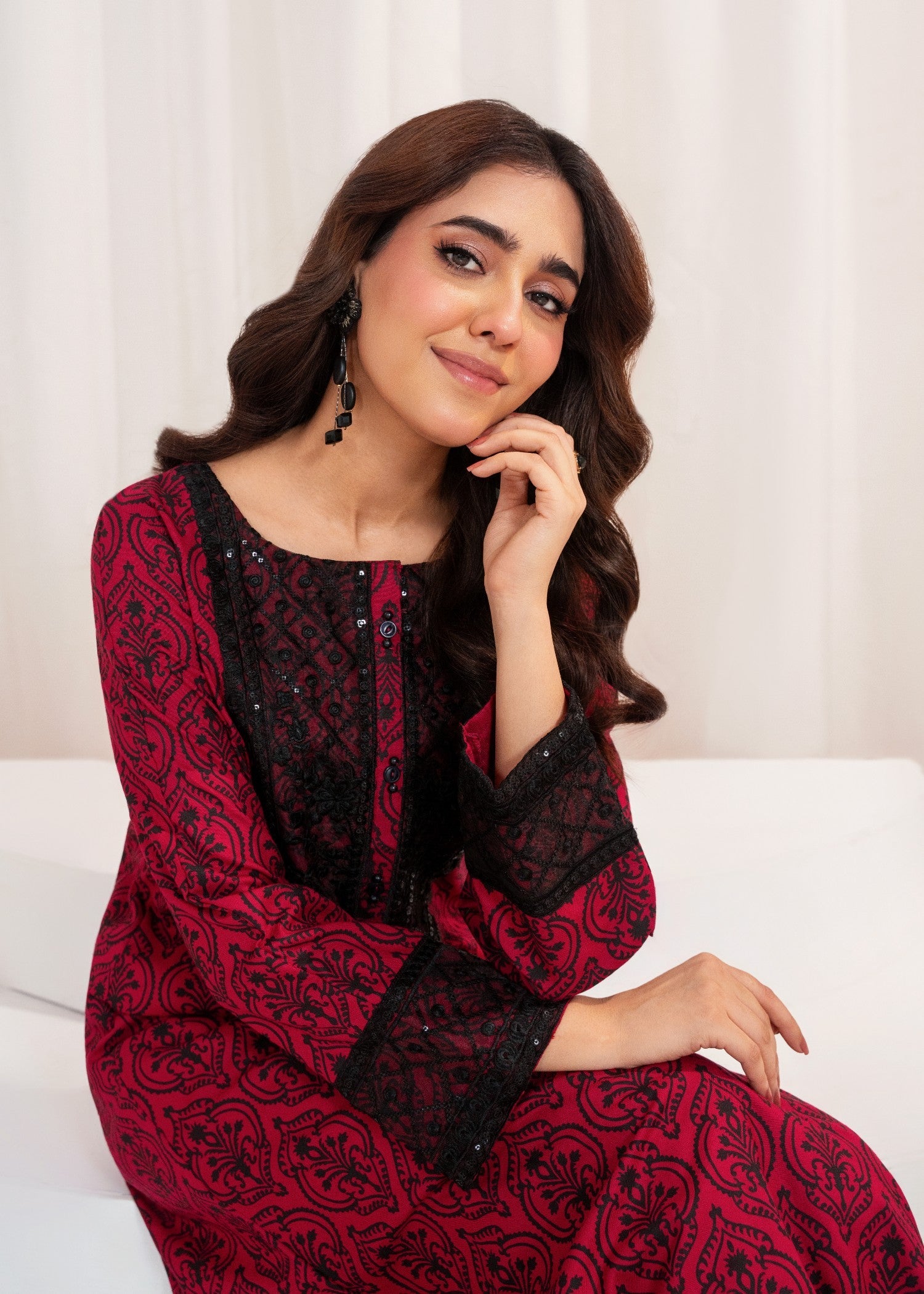 lawn Kurta Set in Cardinal red