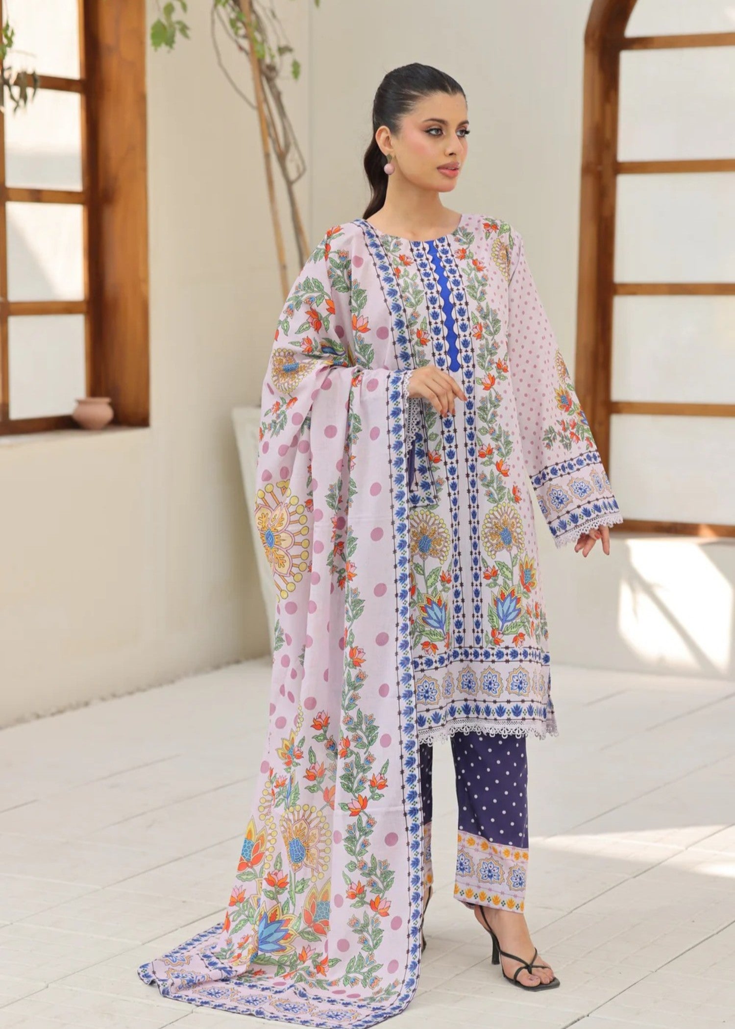 lawn cotton Unstitched in Multi