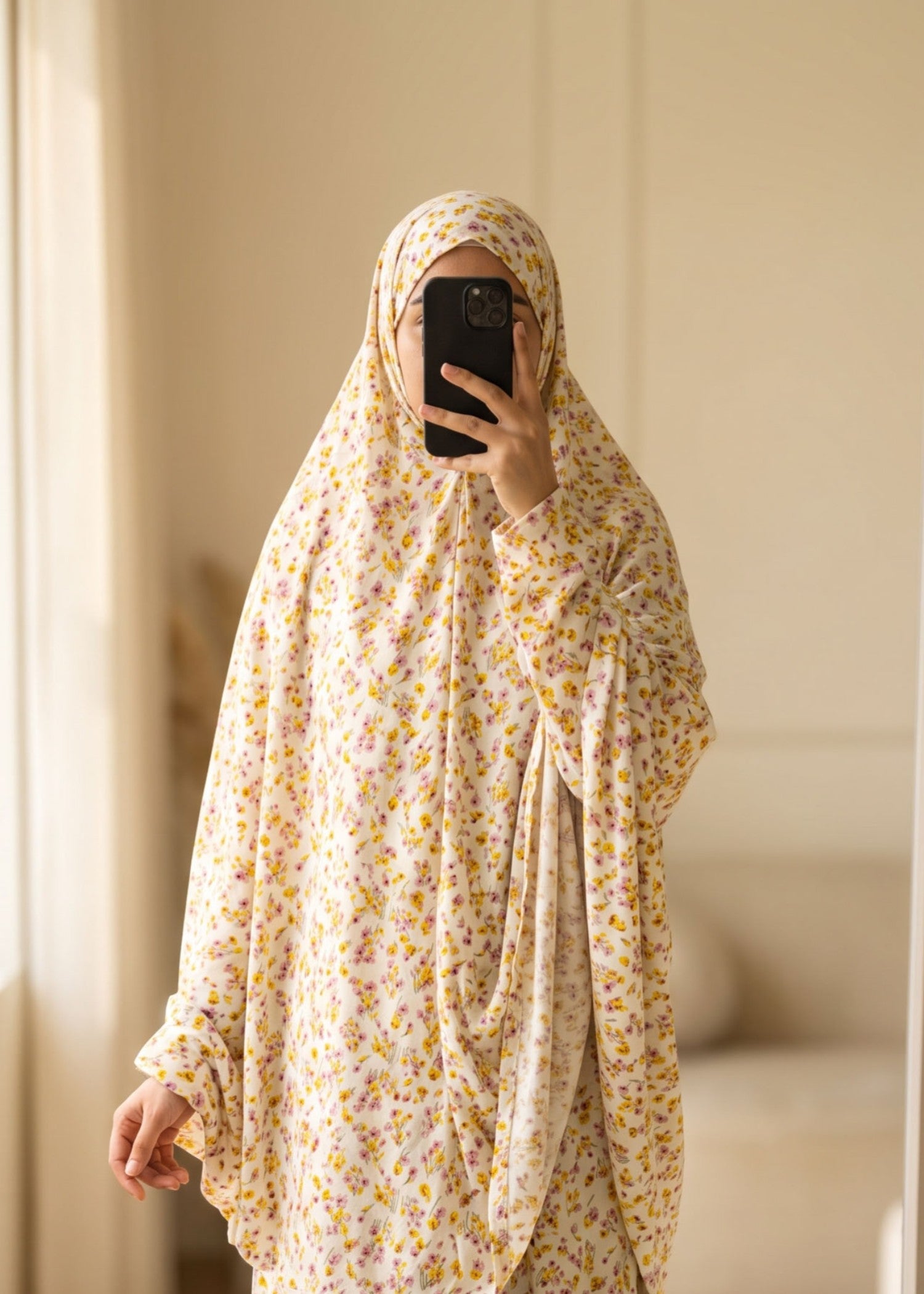 swiss lawn Chaddar in Cream