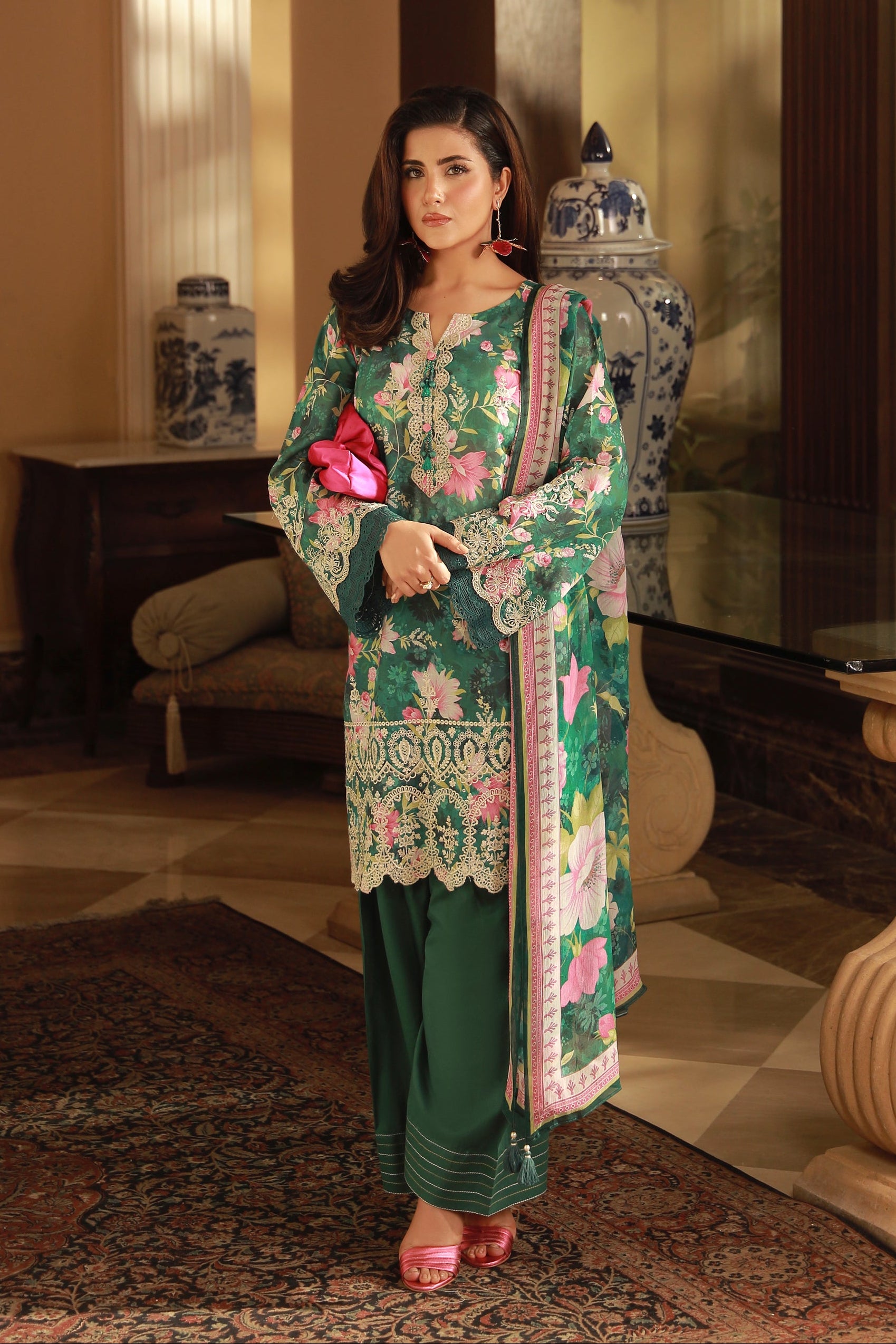 bemberg crinkle chiffon Unstitched in Green