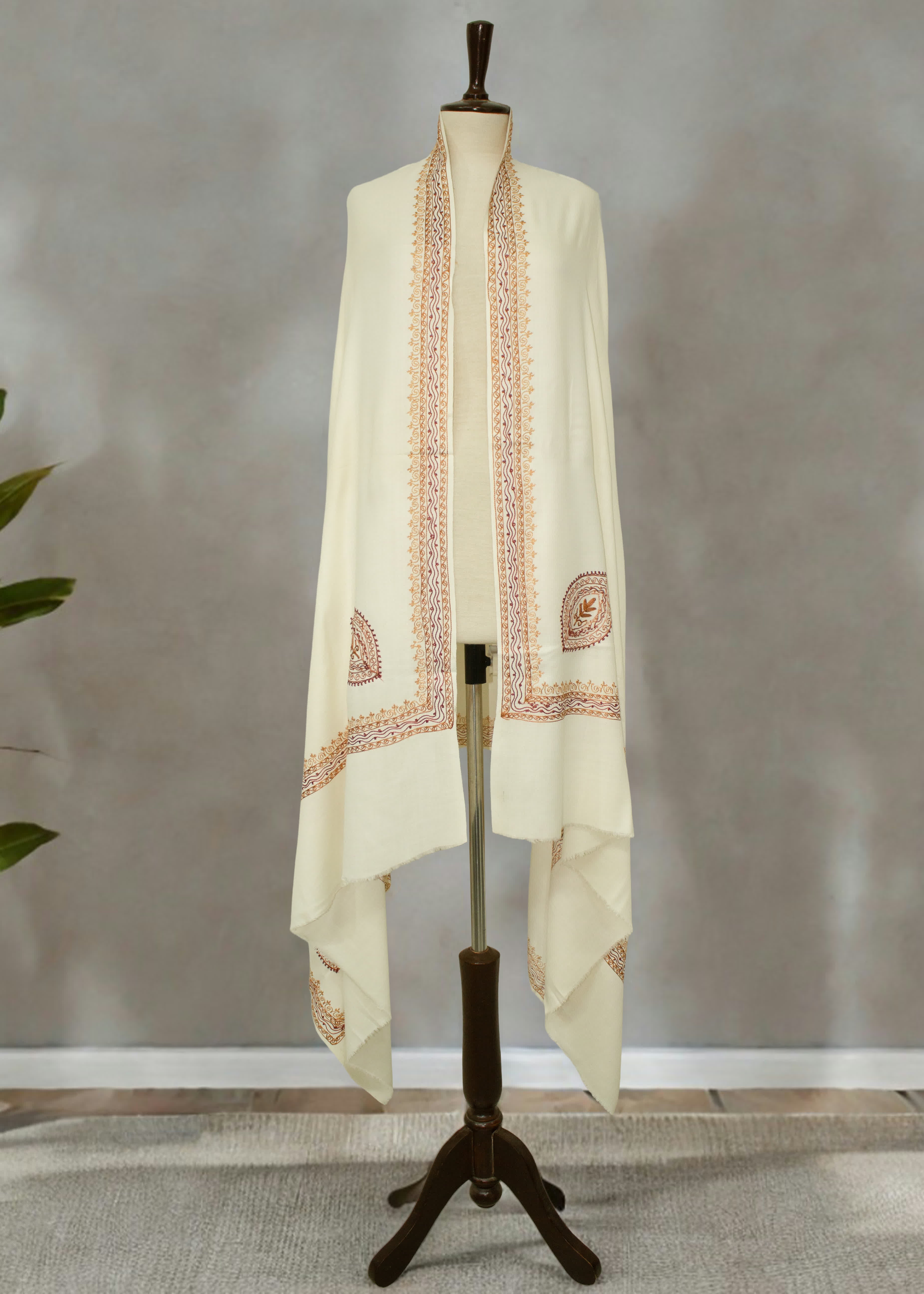 Shawl in White Color by - Trendy Women Shawl GQY3530