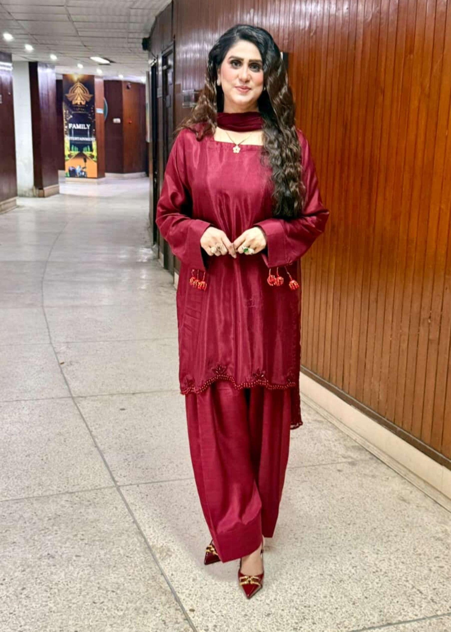 pk raw silk Kurta Set in Burgundy