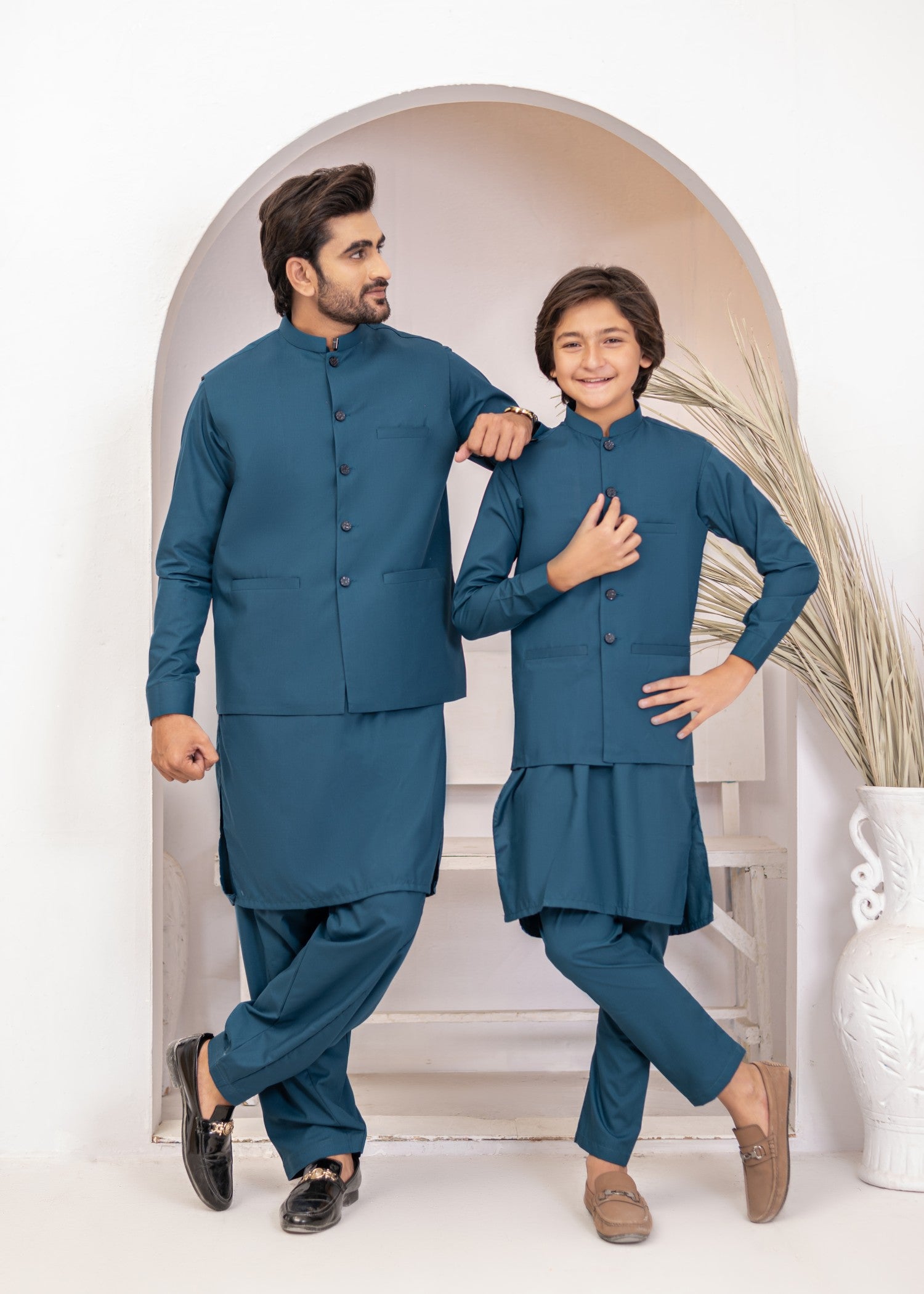 jamawar Waistcoat in Pacific blue