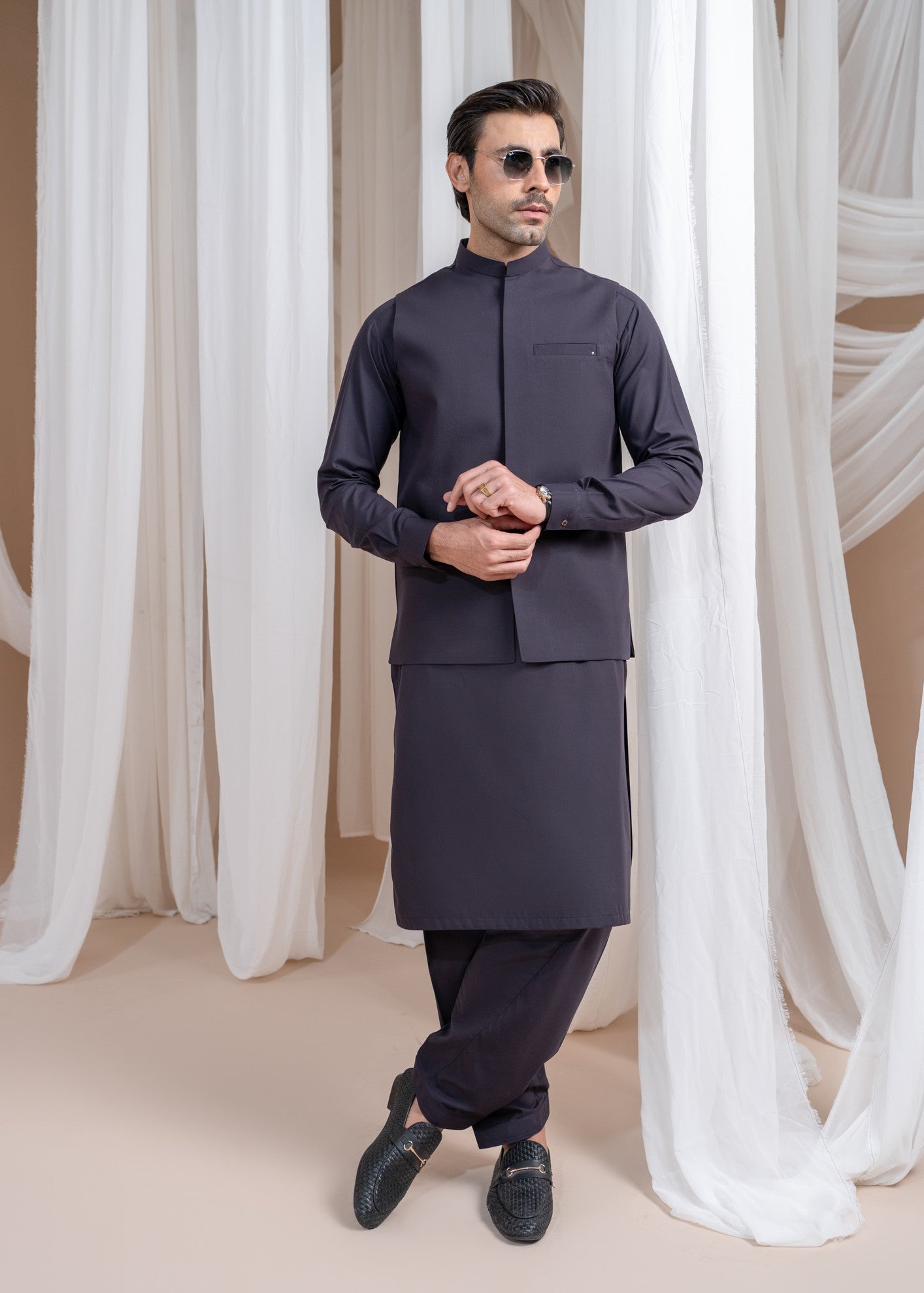 wash & wear Waistcoat in Plum purple