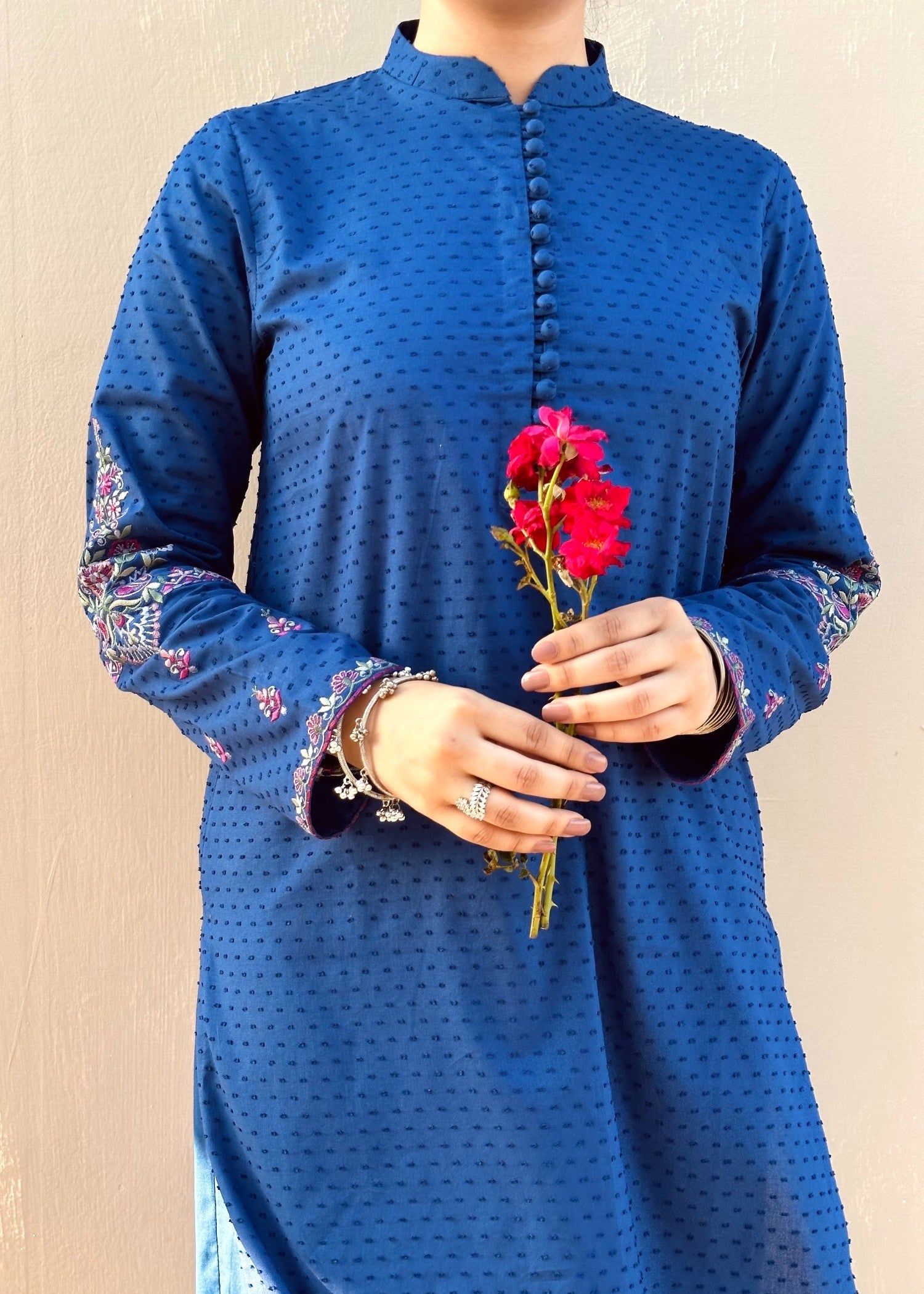 brochea jacquard Kurta Set in Royal blue