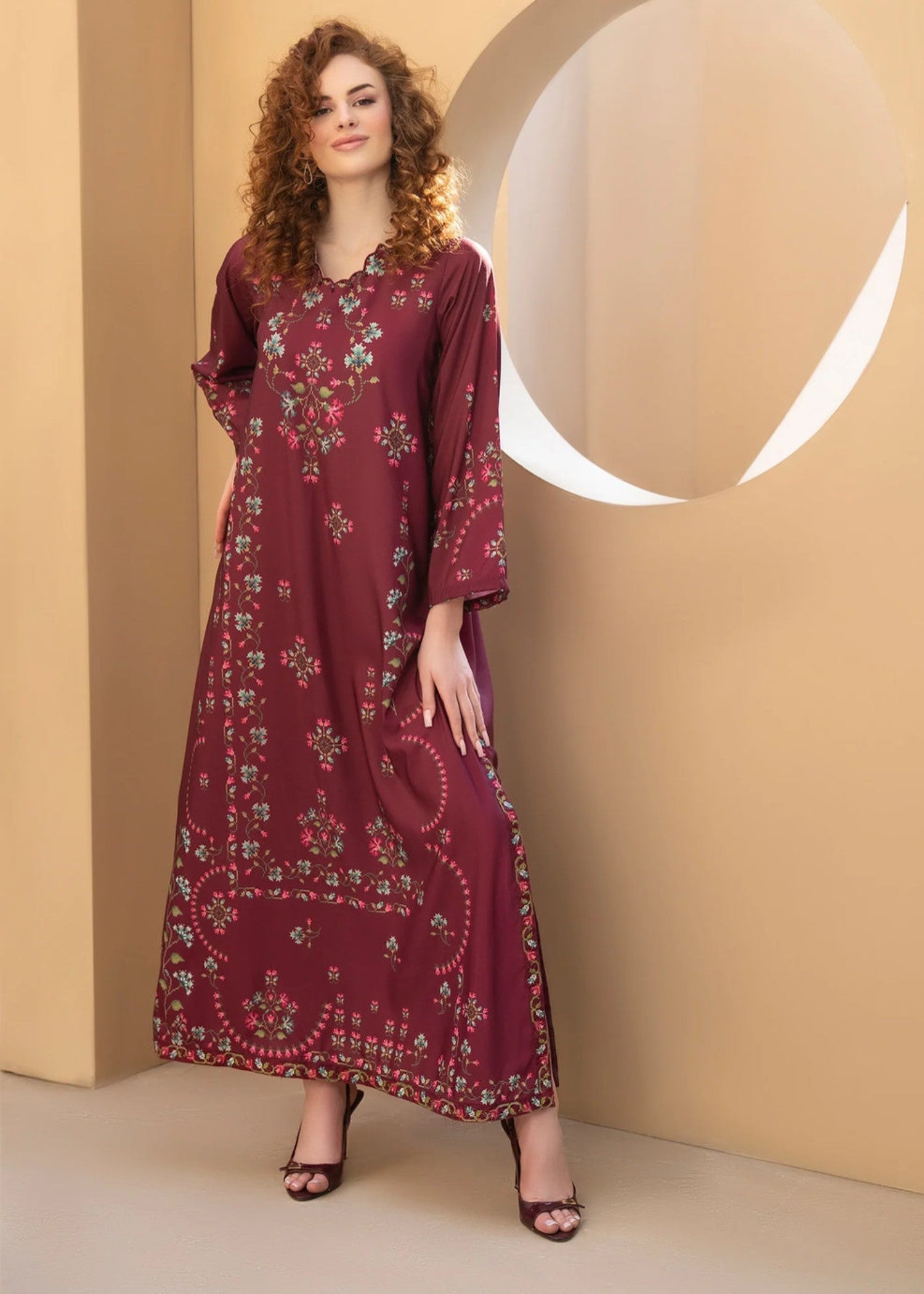blended cambric Kaftan in Maroon