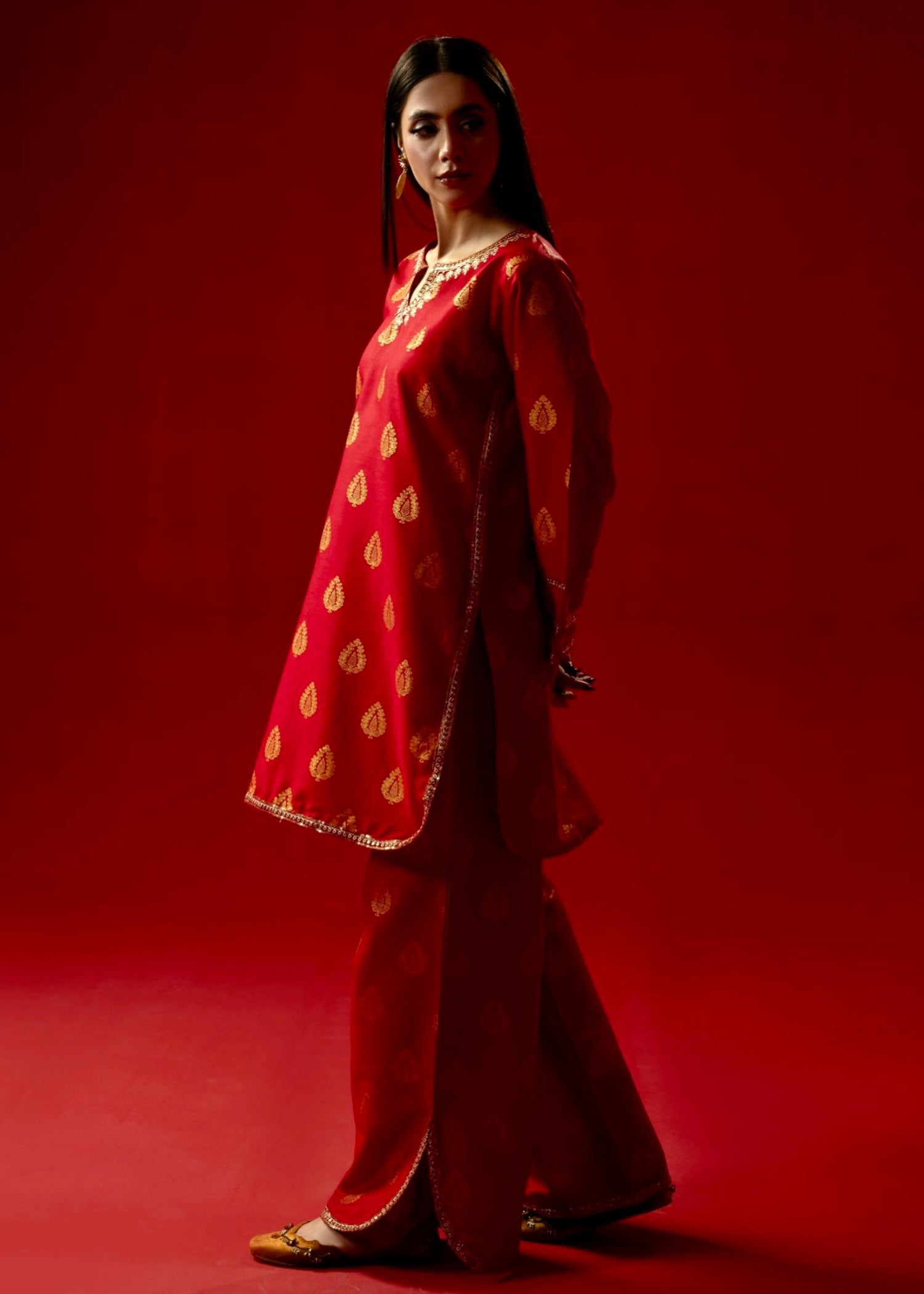 cambric Kurta Set in Red