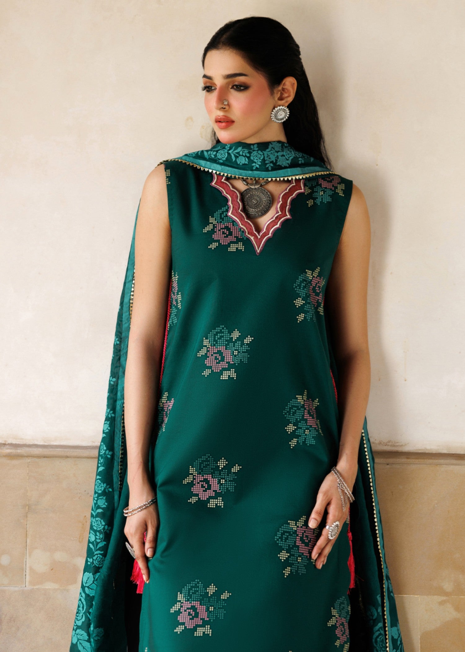 lawn cotton Kurta Set in Pine green
