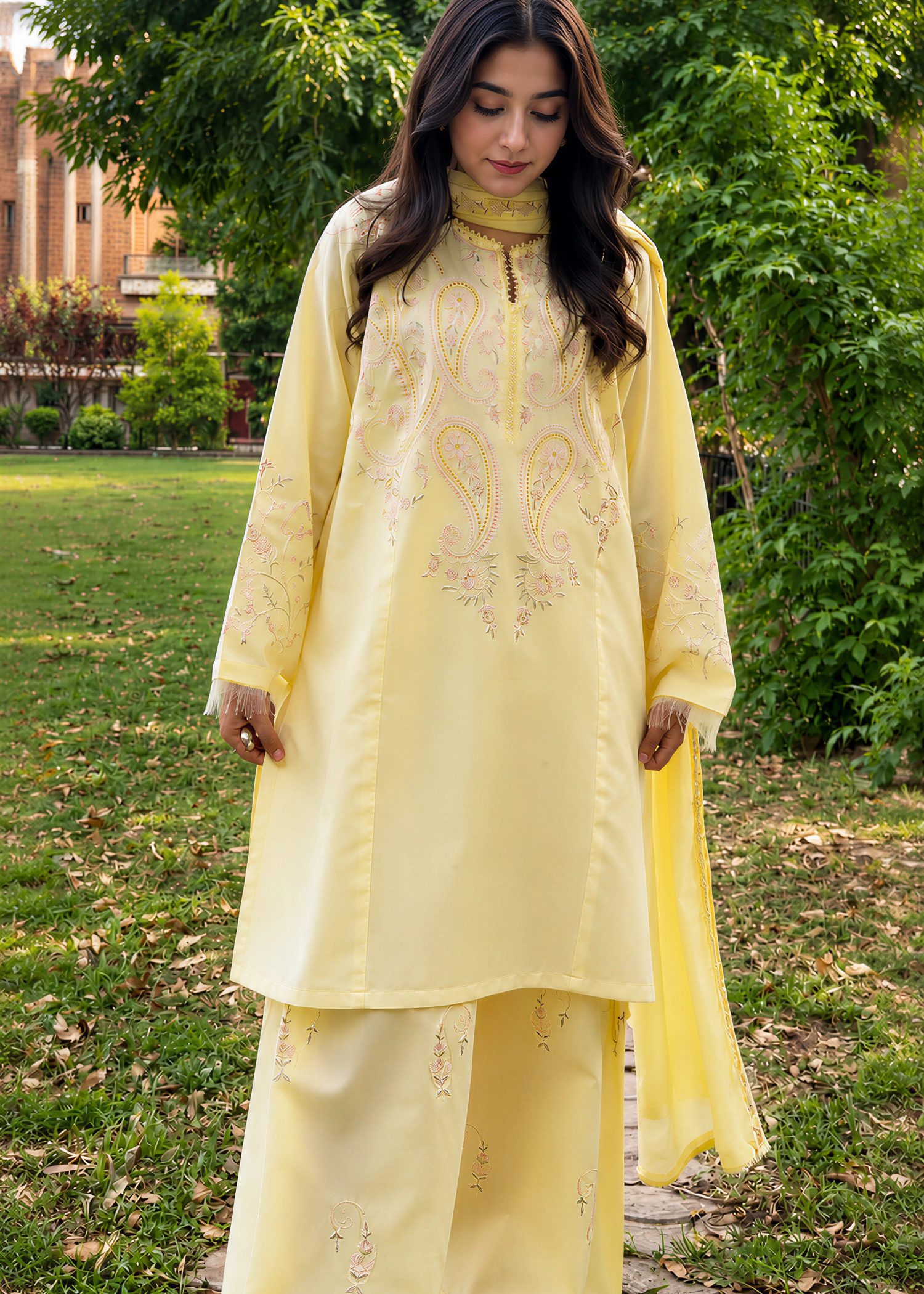 lawn Kurta Set in Light yellow