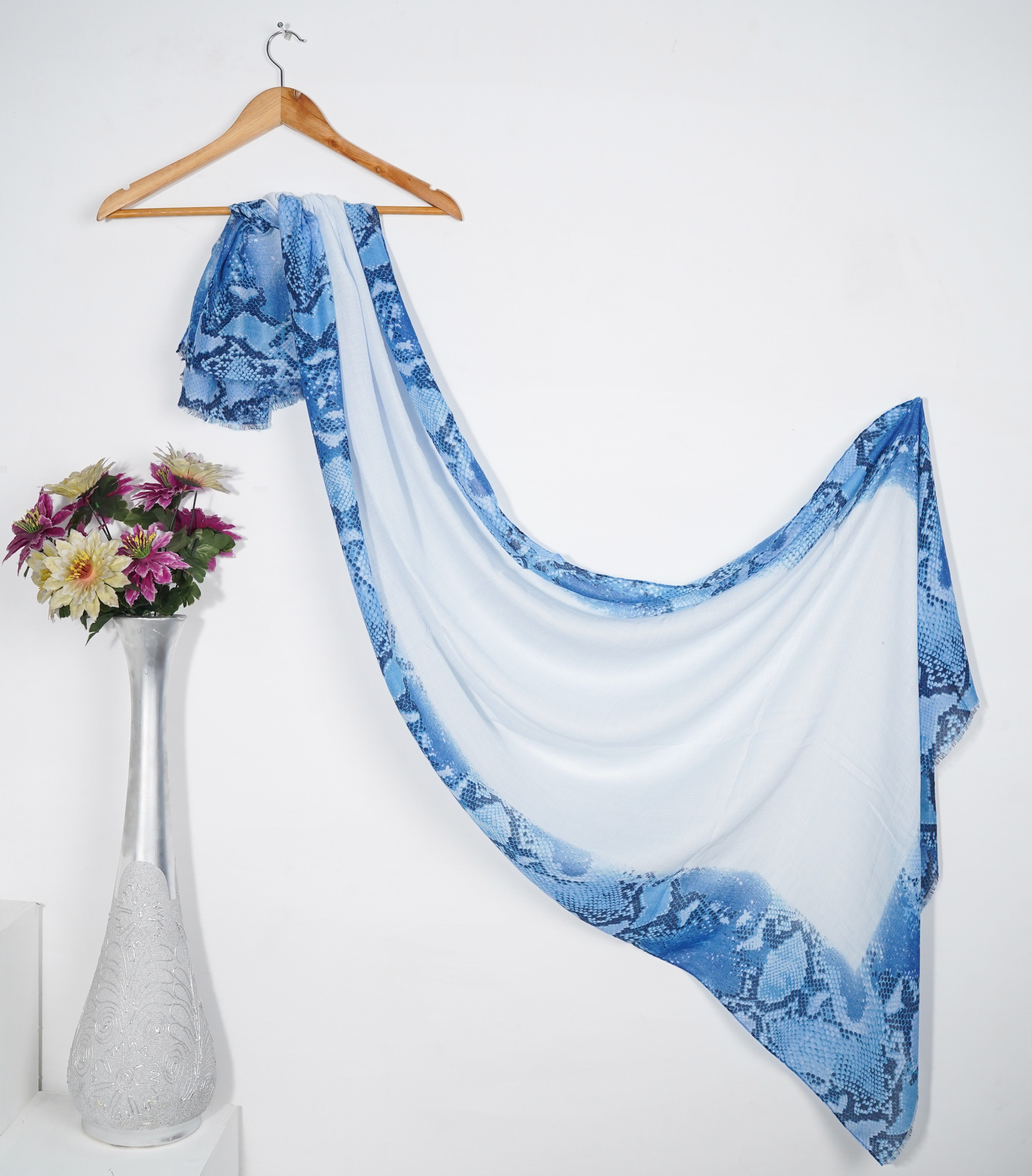 arabic lawn Hijab in White, blue