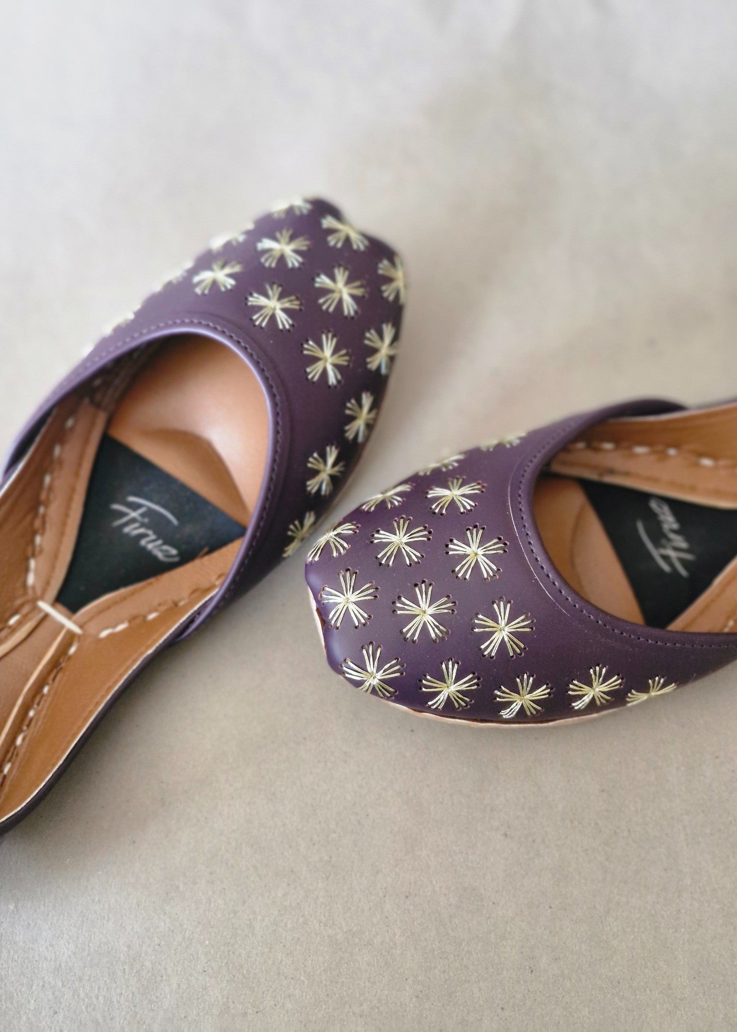Khussa in Purple by - High Quality Women Khussa ZZM4467