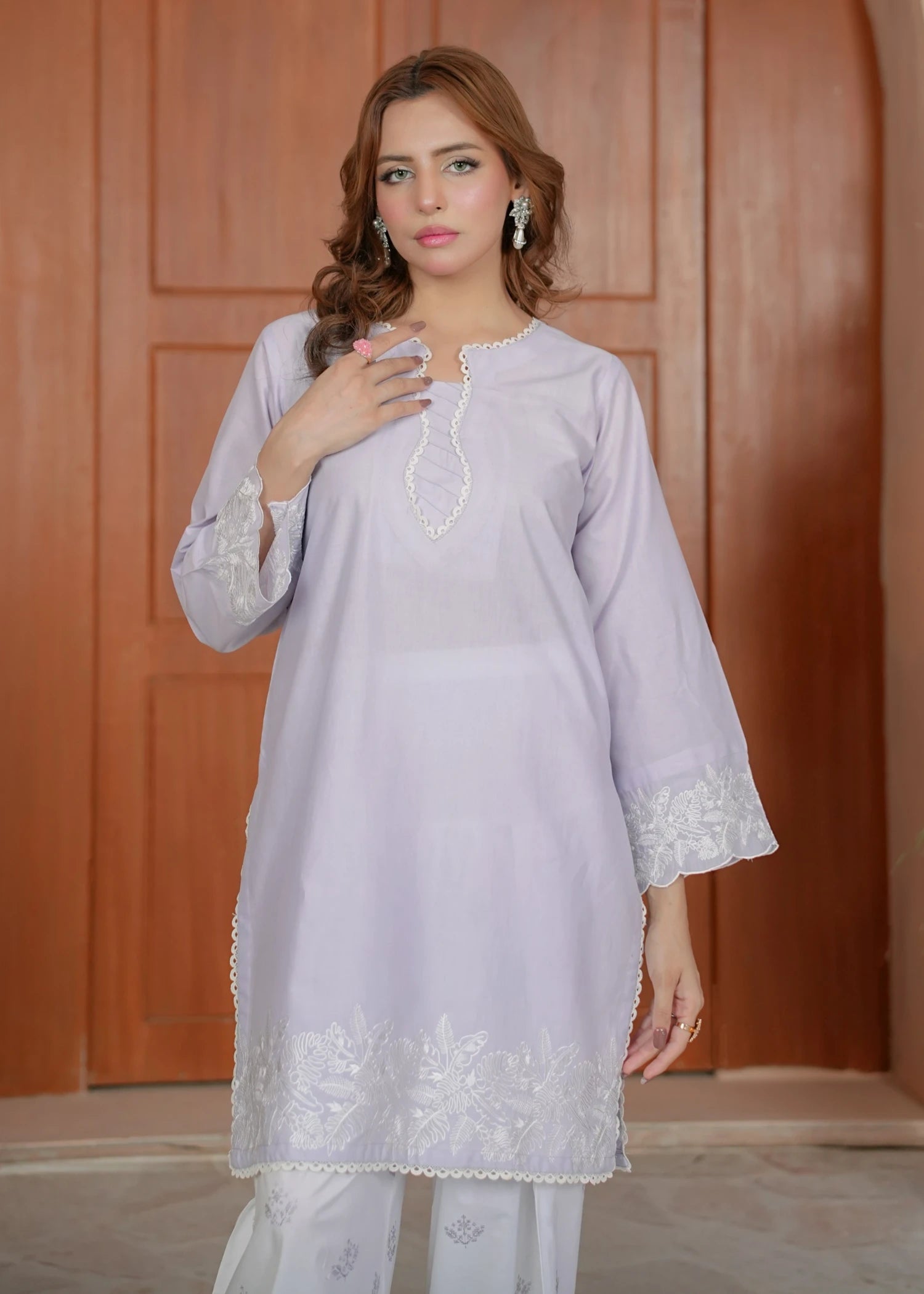 lawn Kurta Set in White, lavender mist