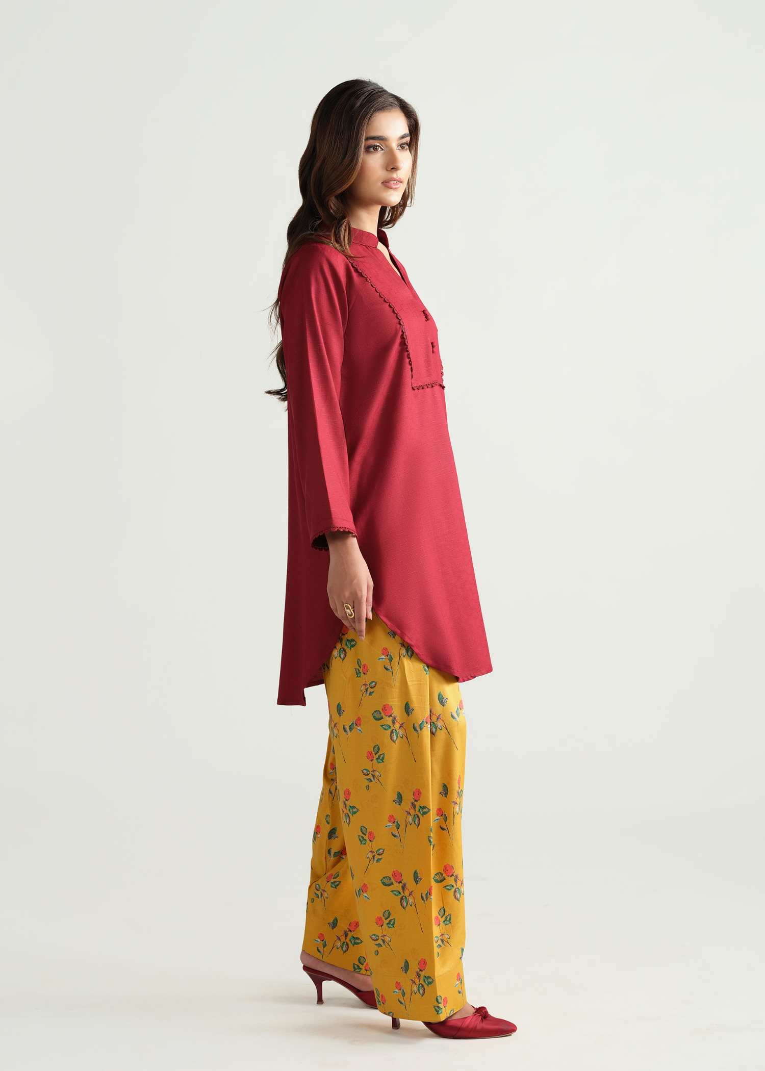 marina linen Kurta Set in Red