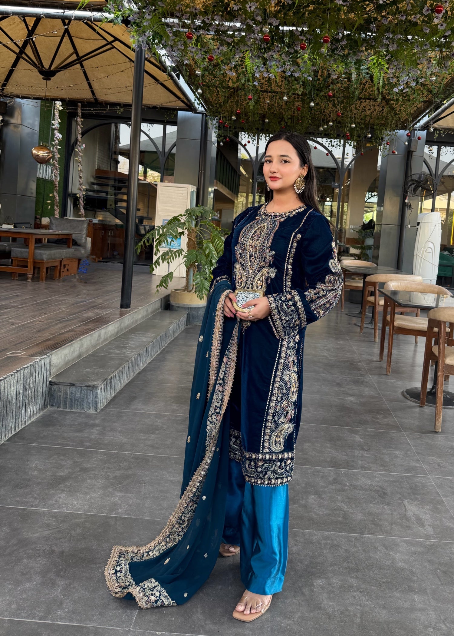 chinese micro velvet 9000 Kurta Set in Dark blue