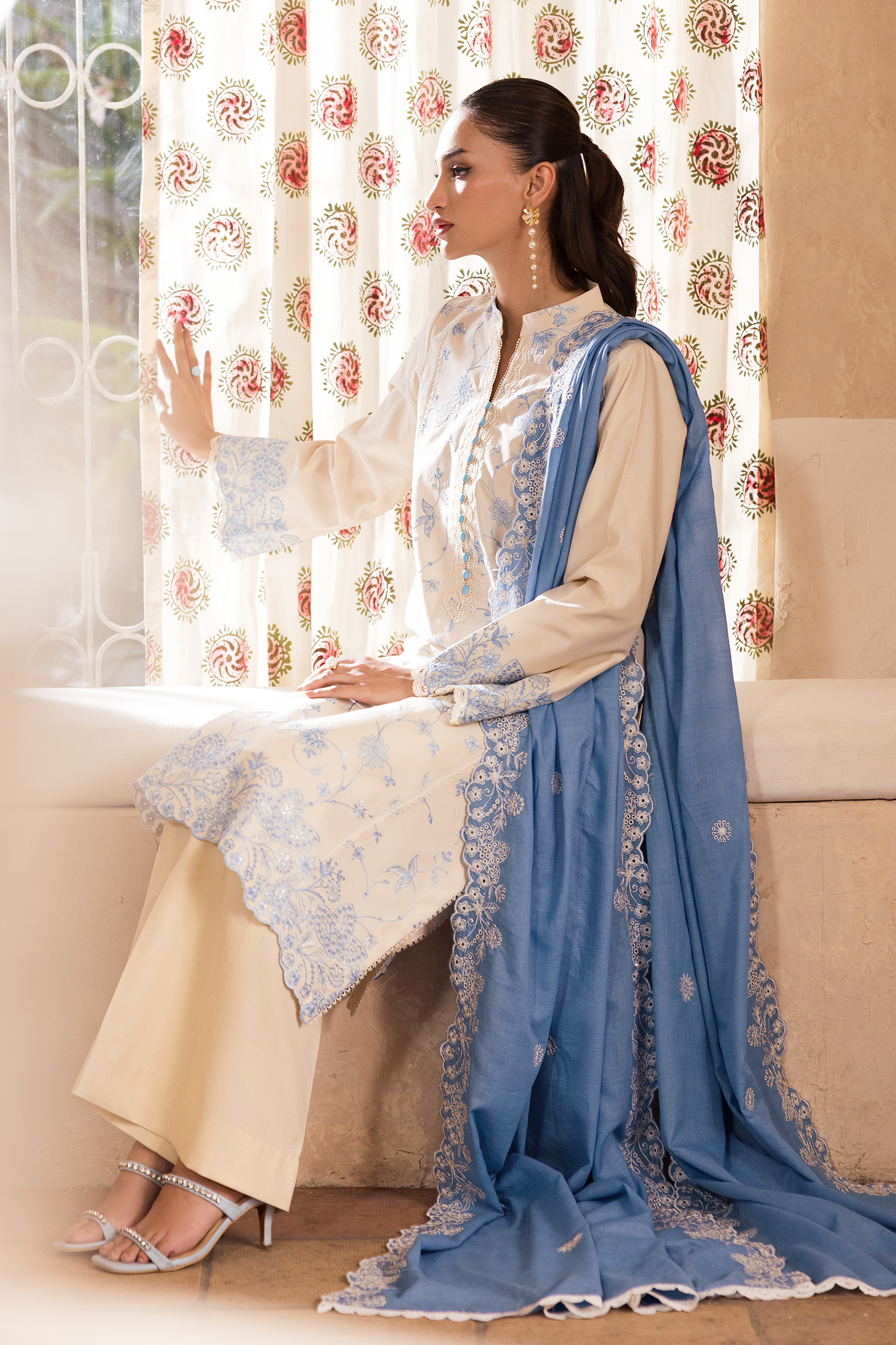 Nissa Chikankari Lawn – N-02