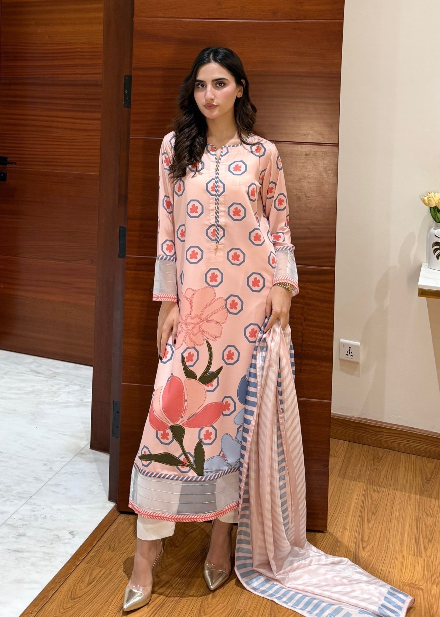 crepe silk Kurta Set in Blush pink