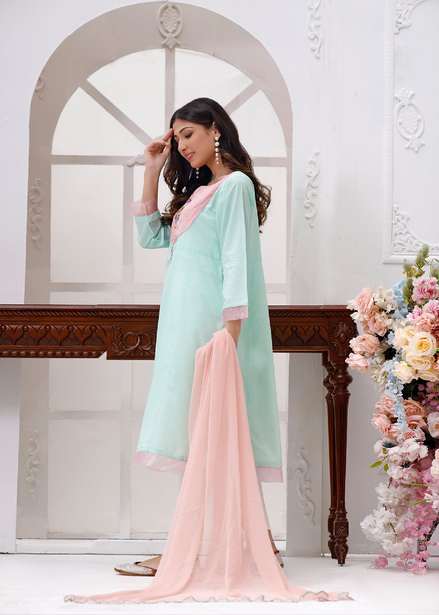 blended grip silk Pishwas in Sky blue