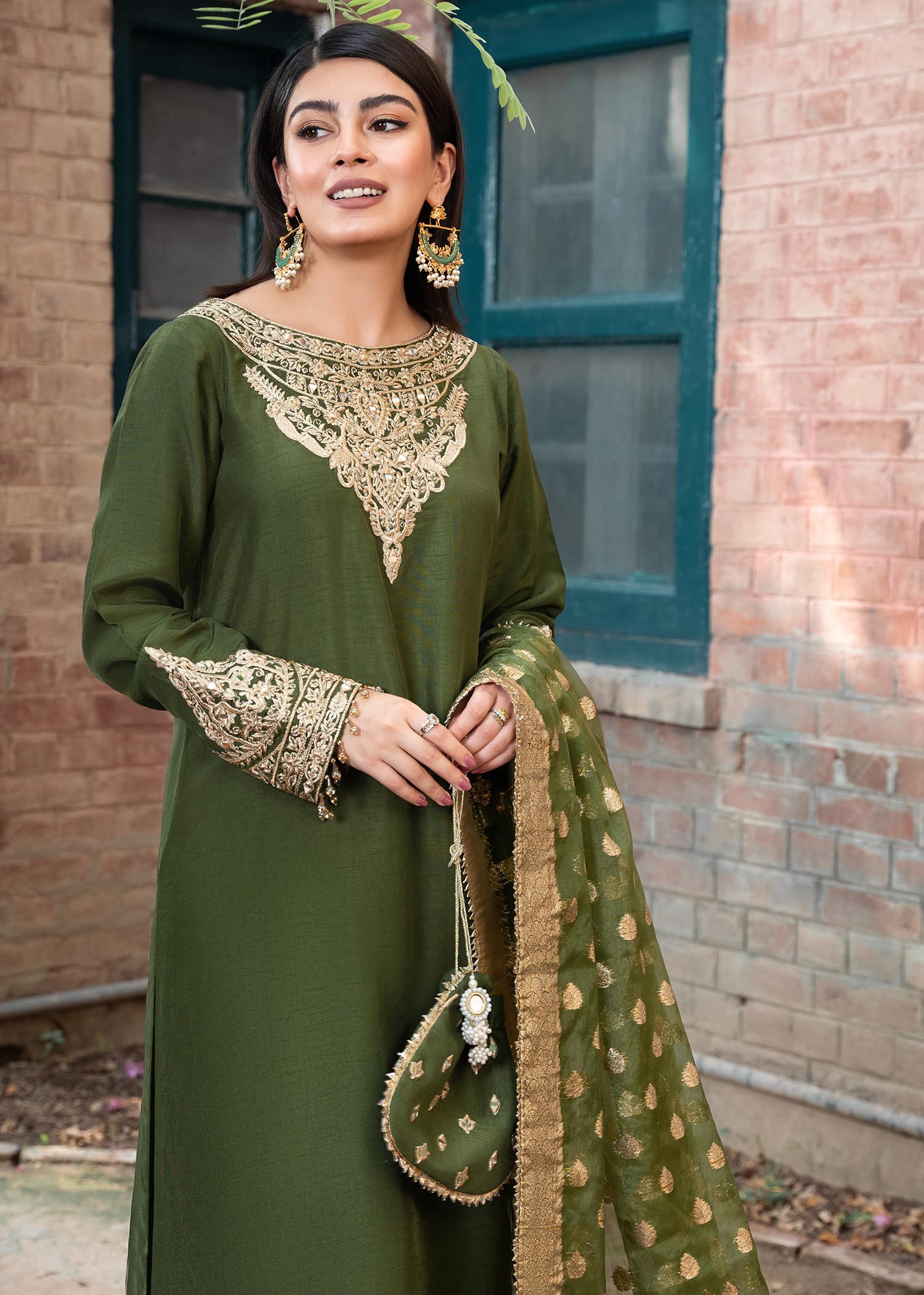 khaddi silk Kurta Set in Green