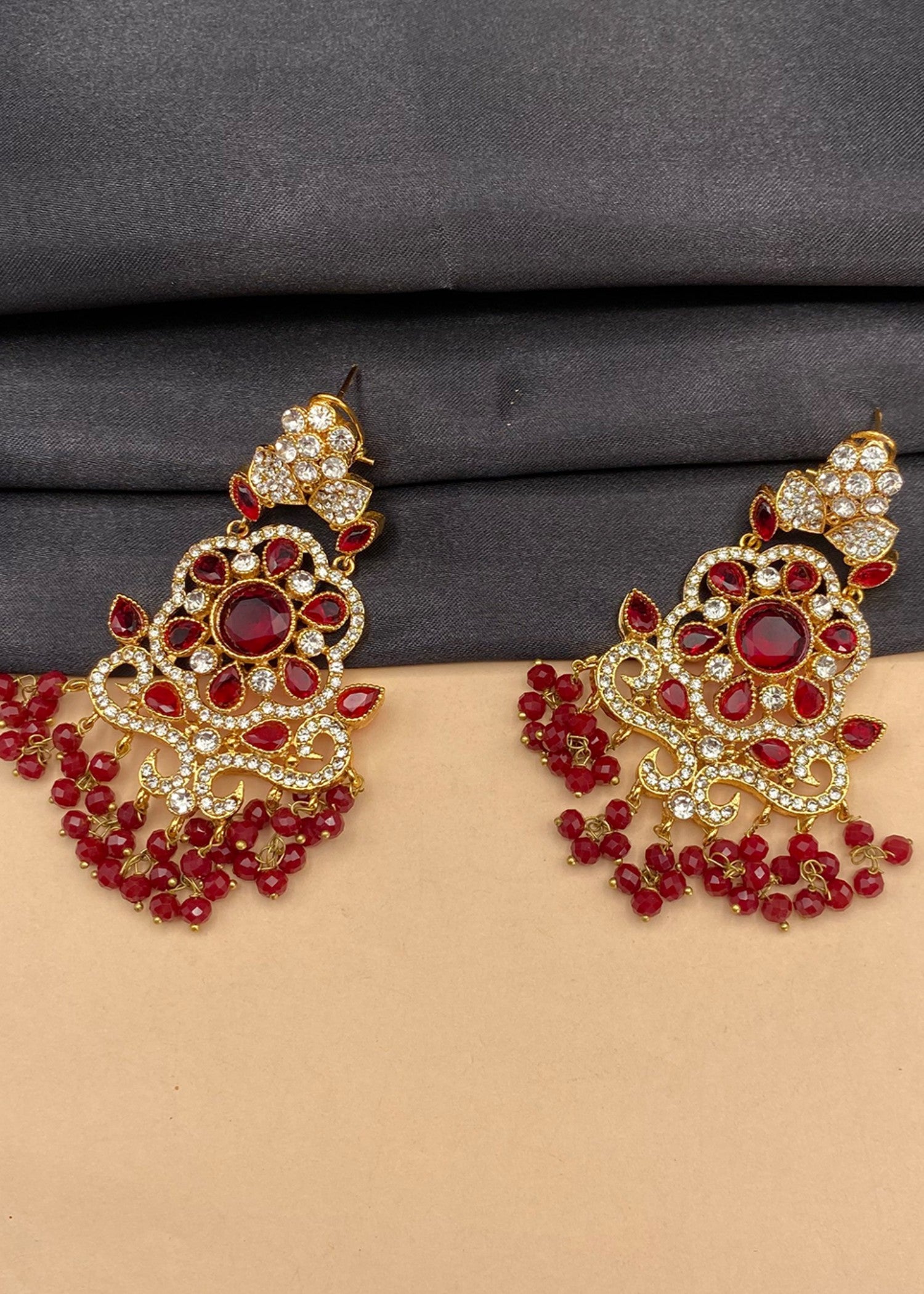 Jewelry Set in Ruby red Color by - Trendy Women Jewelry Set SAY1303