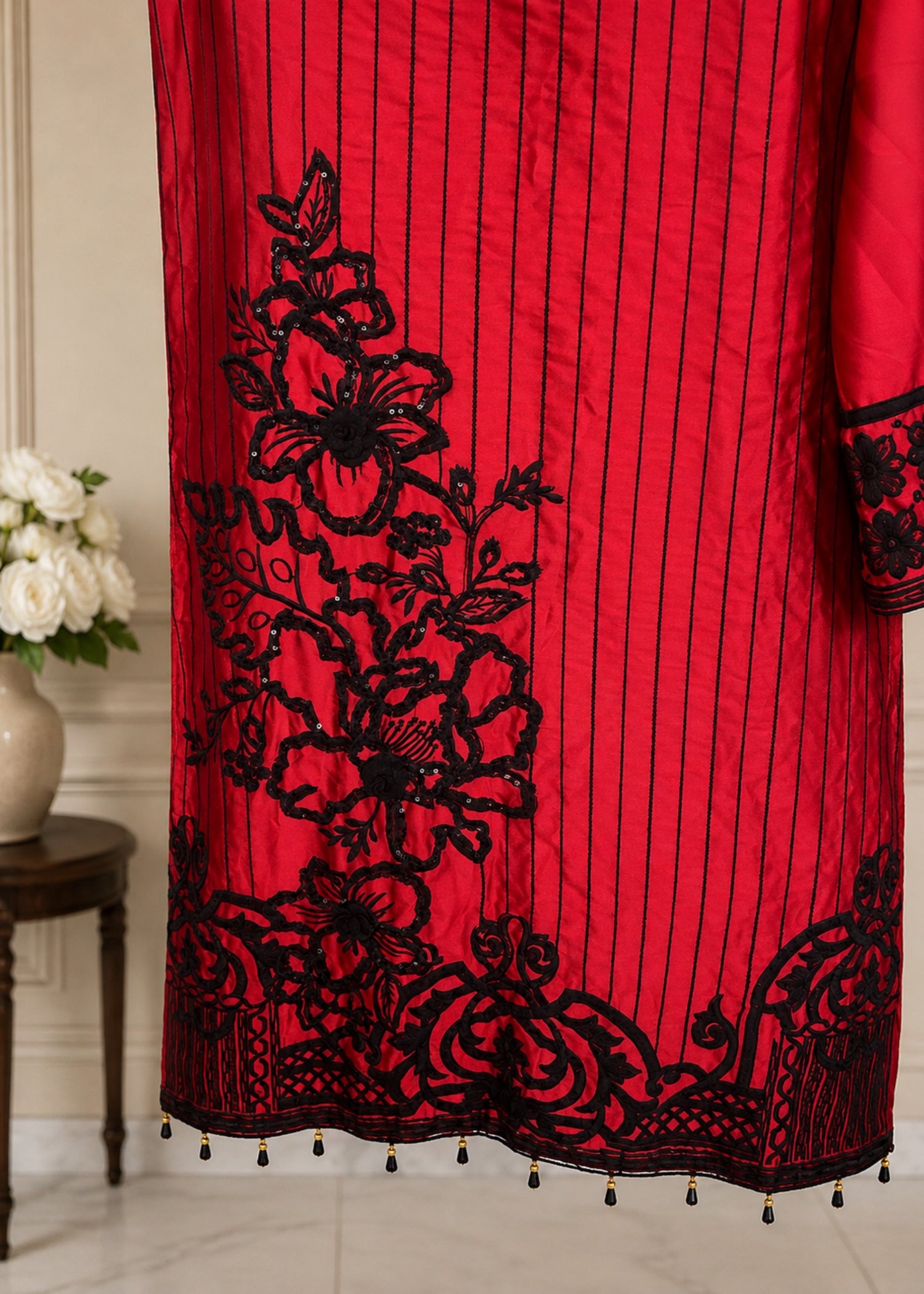 satin silk Kurta Set in Black, crimson