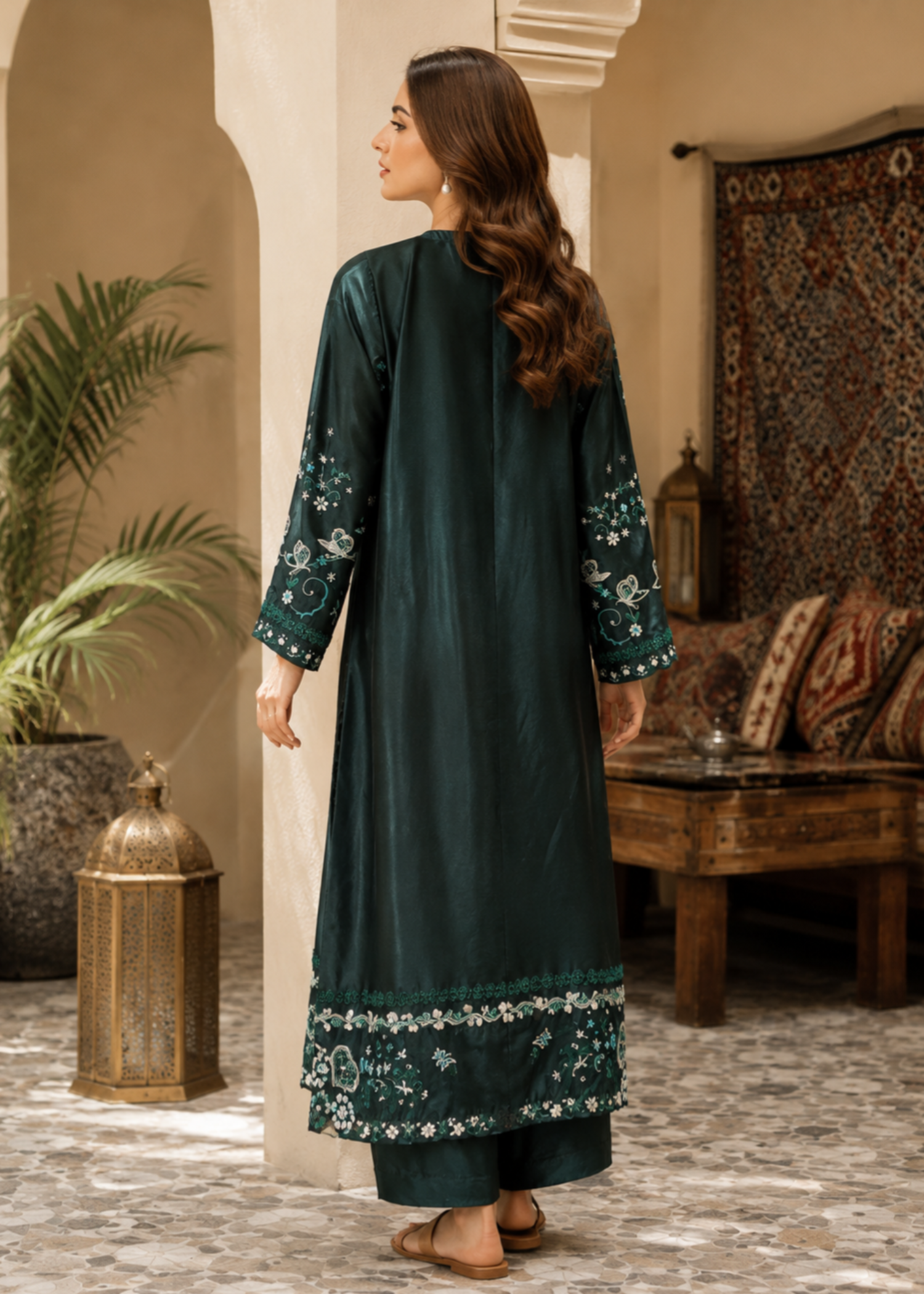 silk charmeuse Kaftan in Bottle green