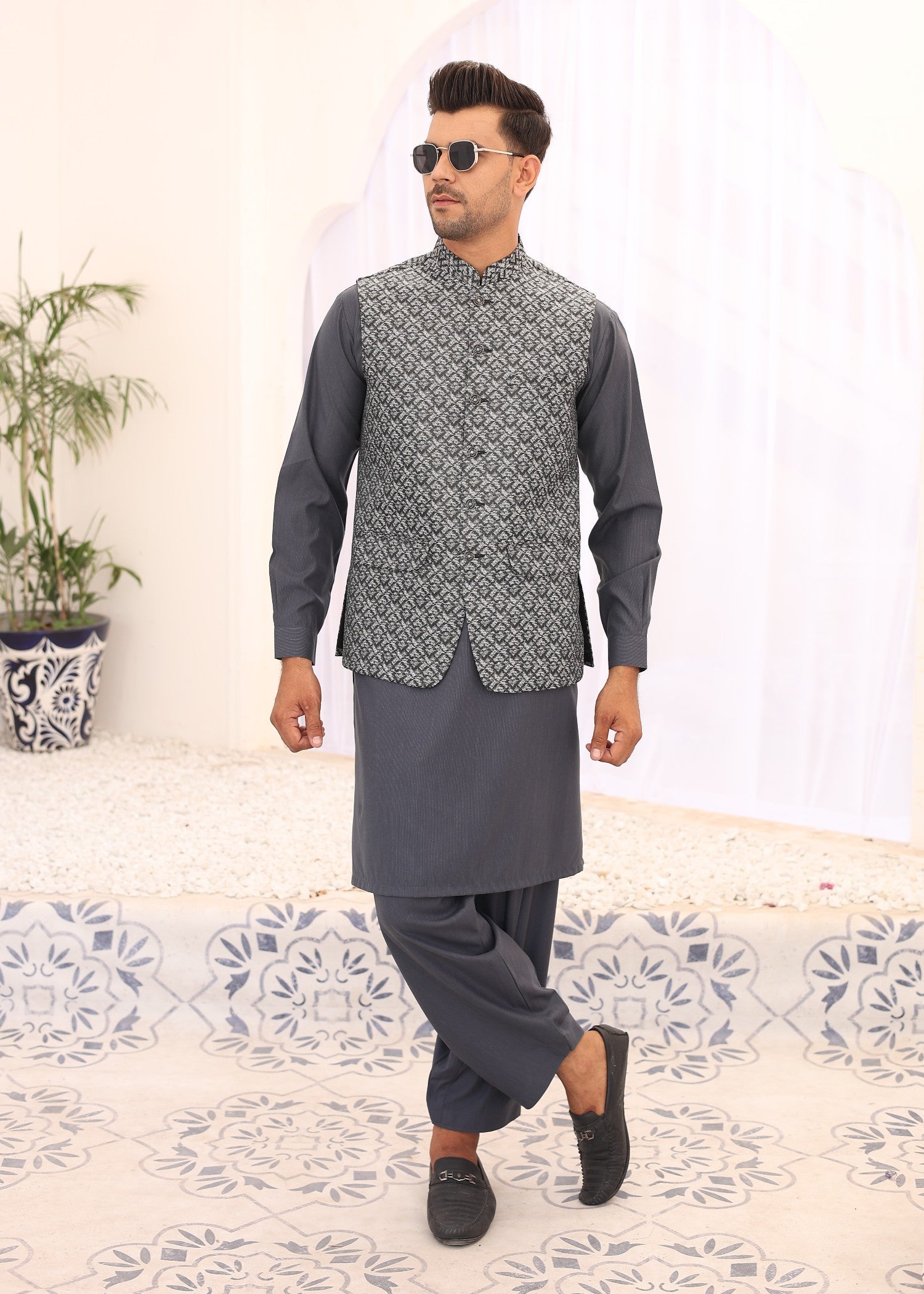 suiting Waistcoat in Silver