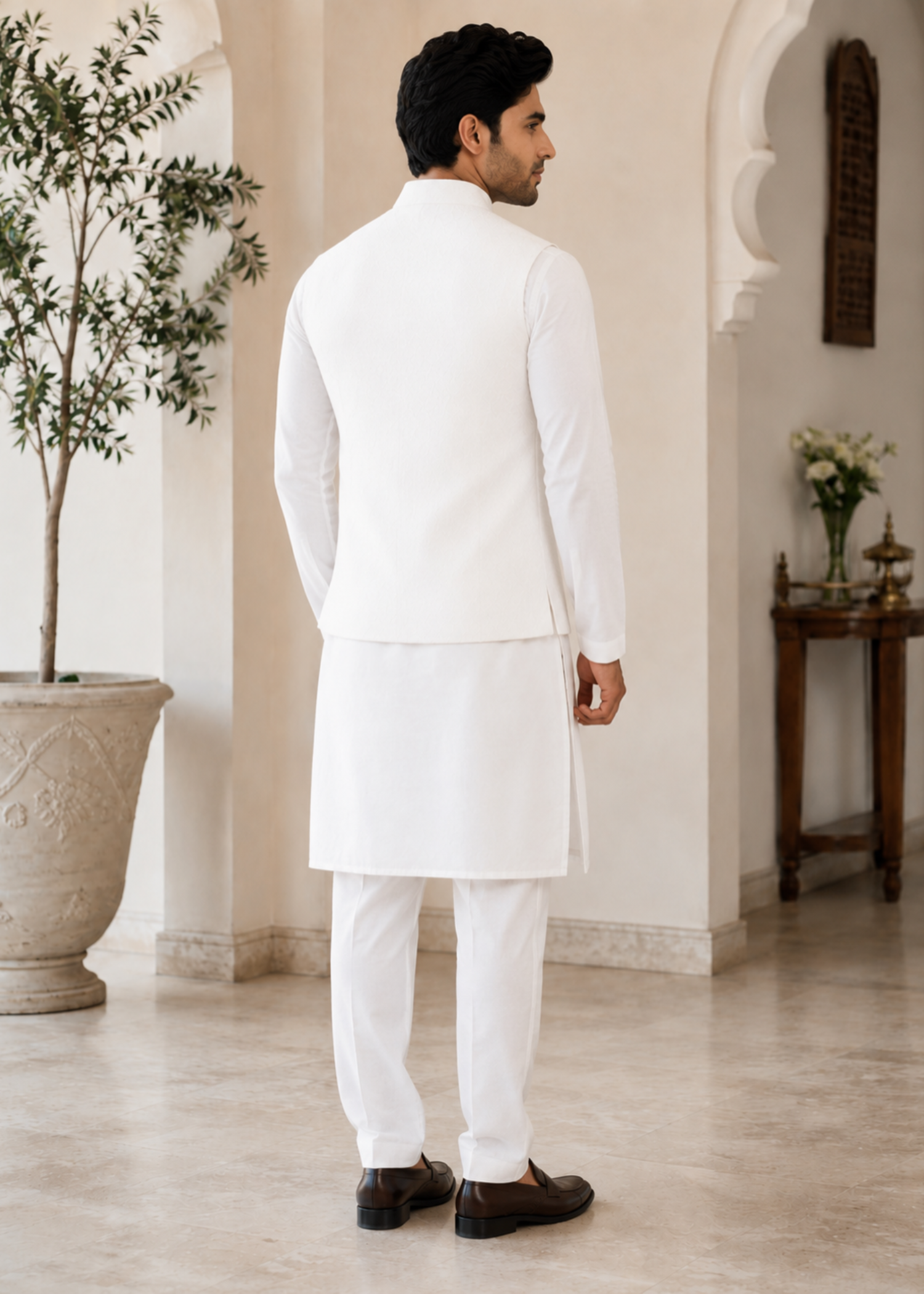 wash & wear Waistcoat in Milk