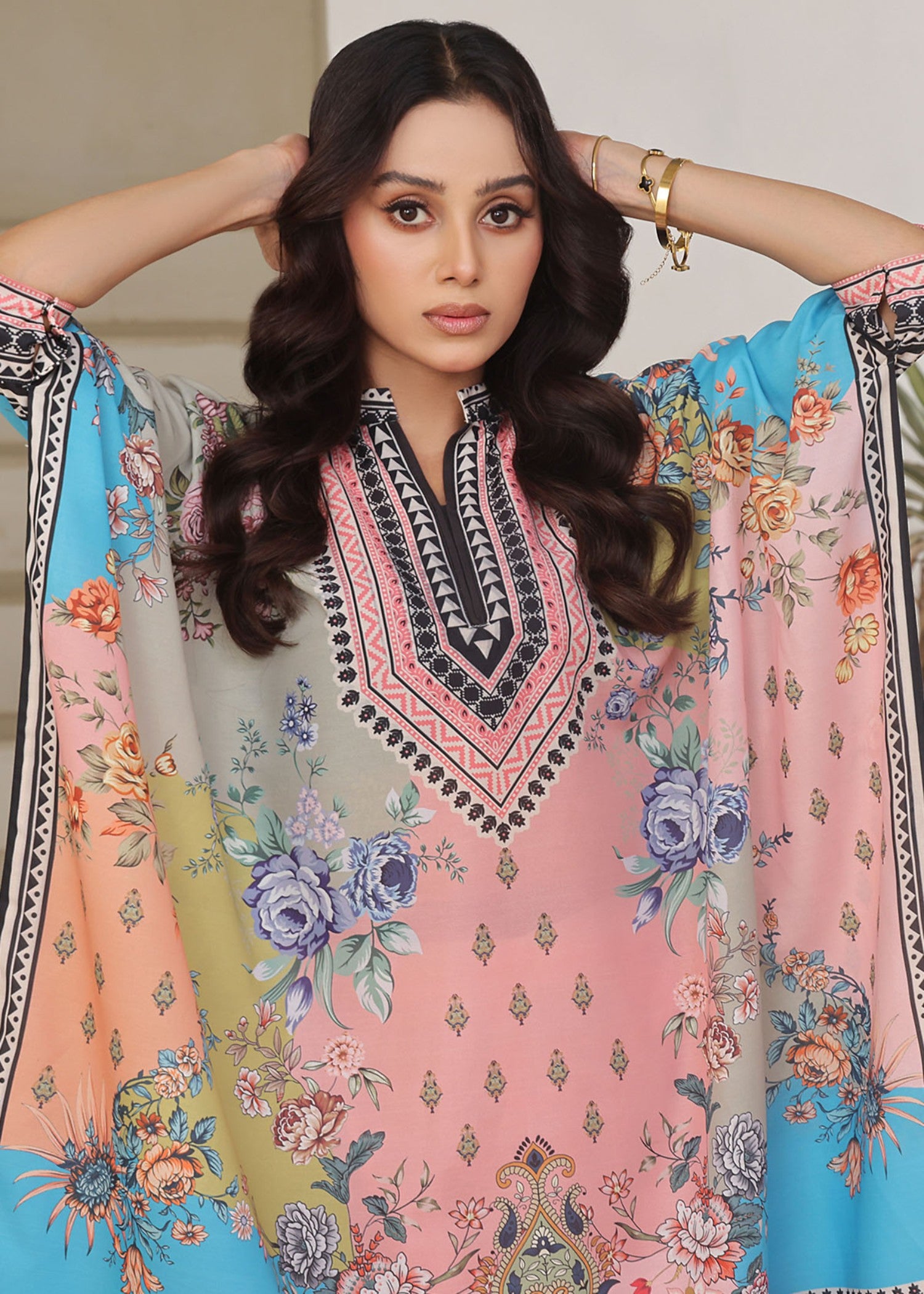 lawn Kaftan in Pink