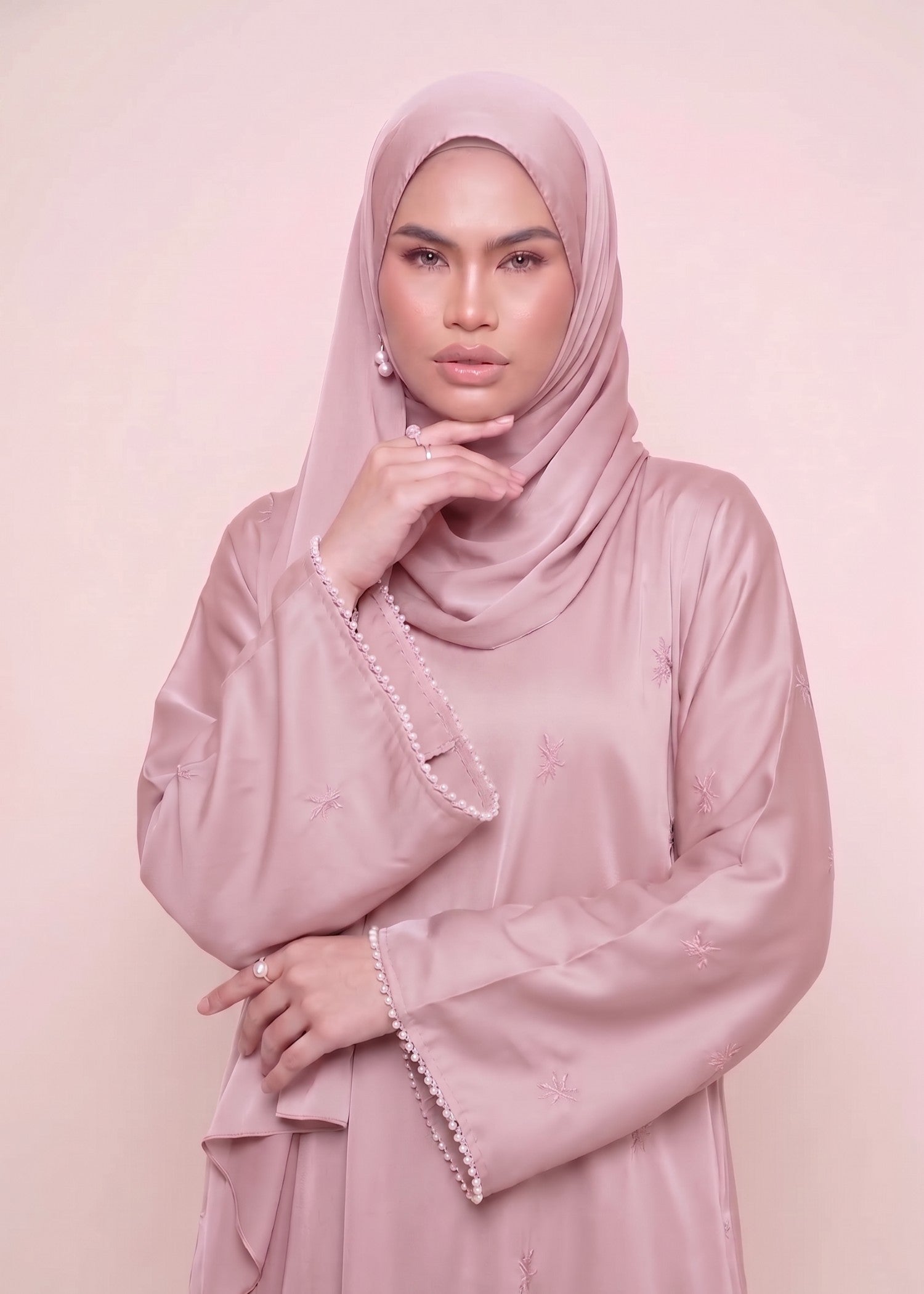 crinkle Abaya in Blush pink